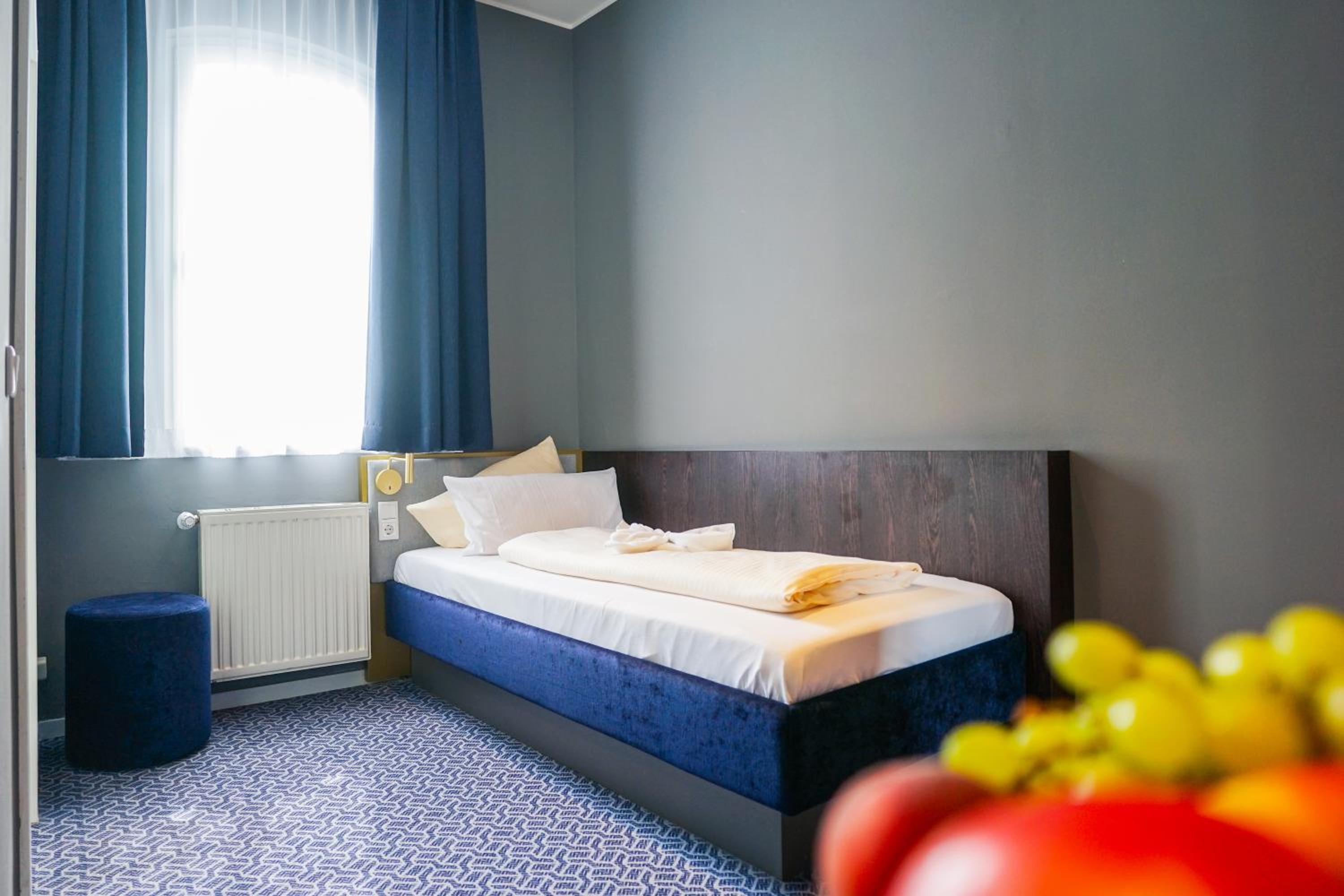 Small Single Room