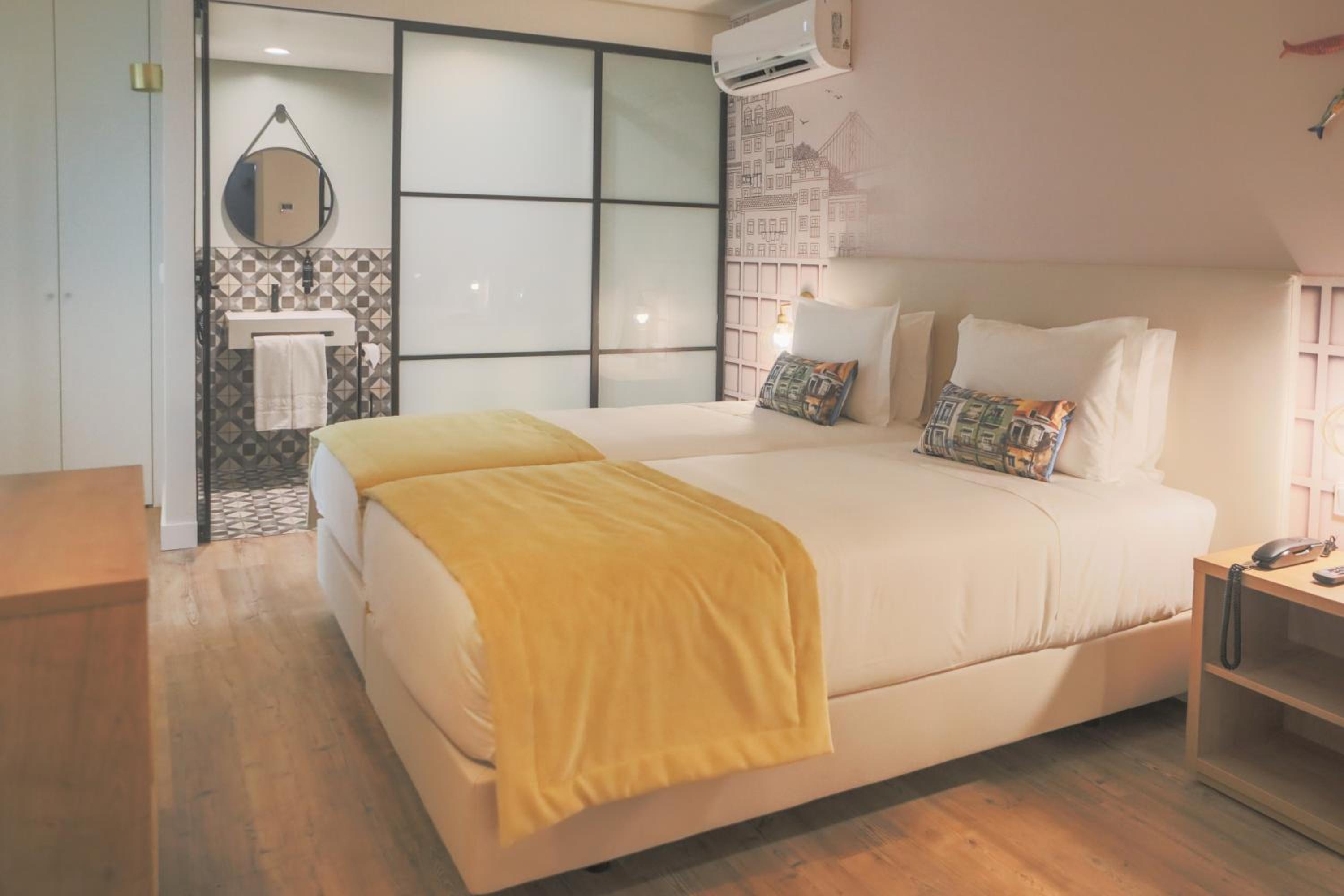 Superior Twin Room photo 2