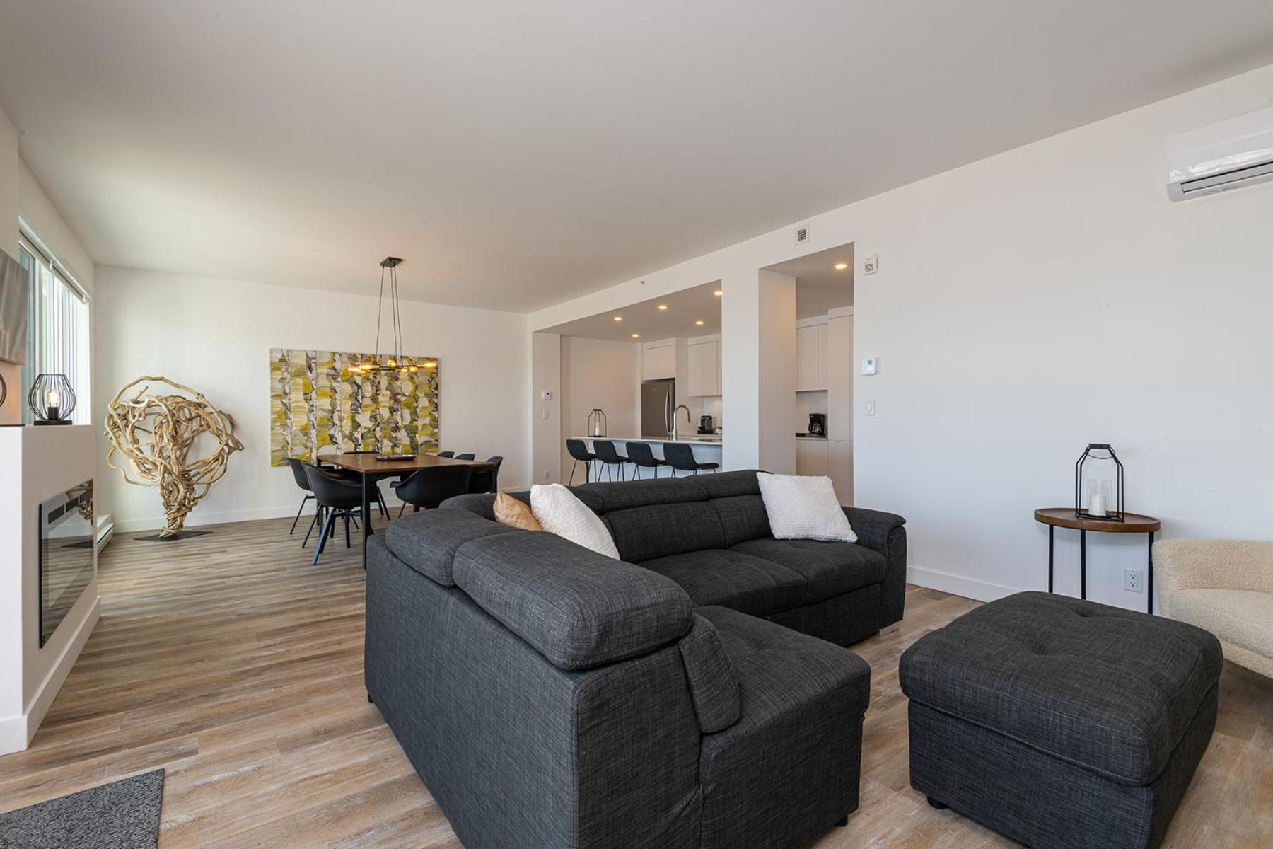 Apartment with Terrace - 110