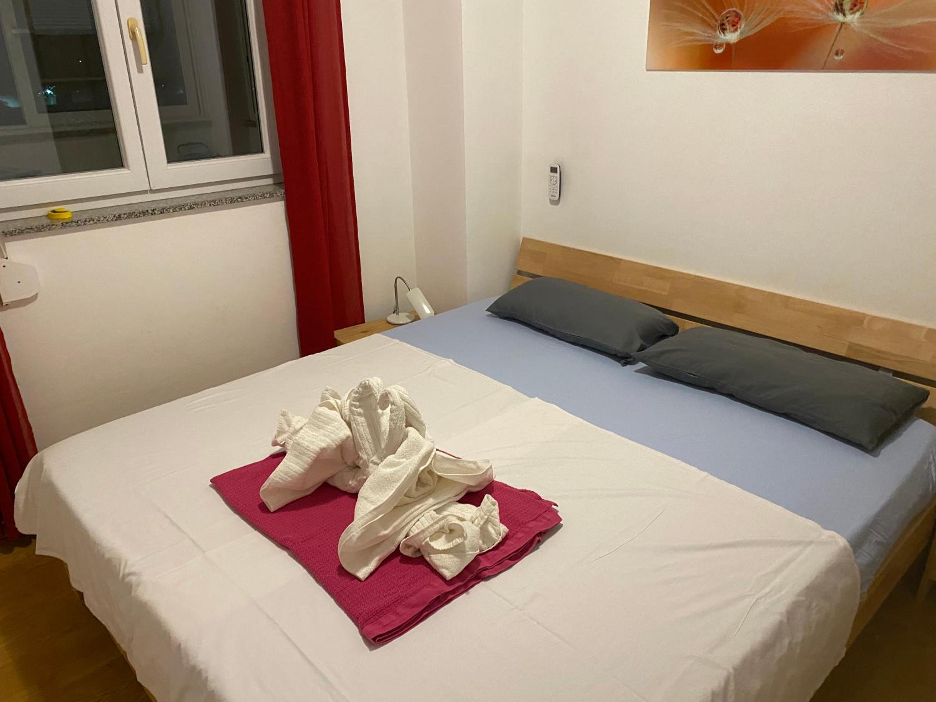 Two-Bedroom Apartment - Photo 3