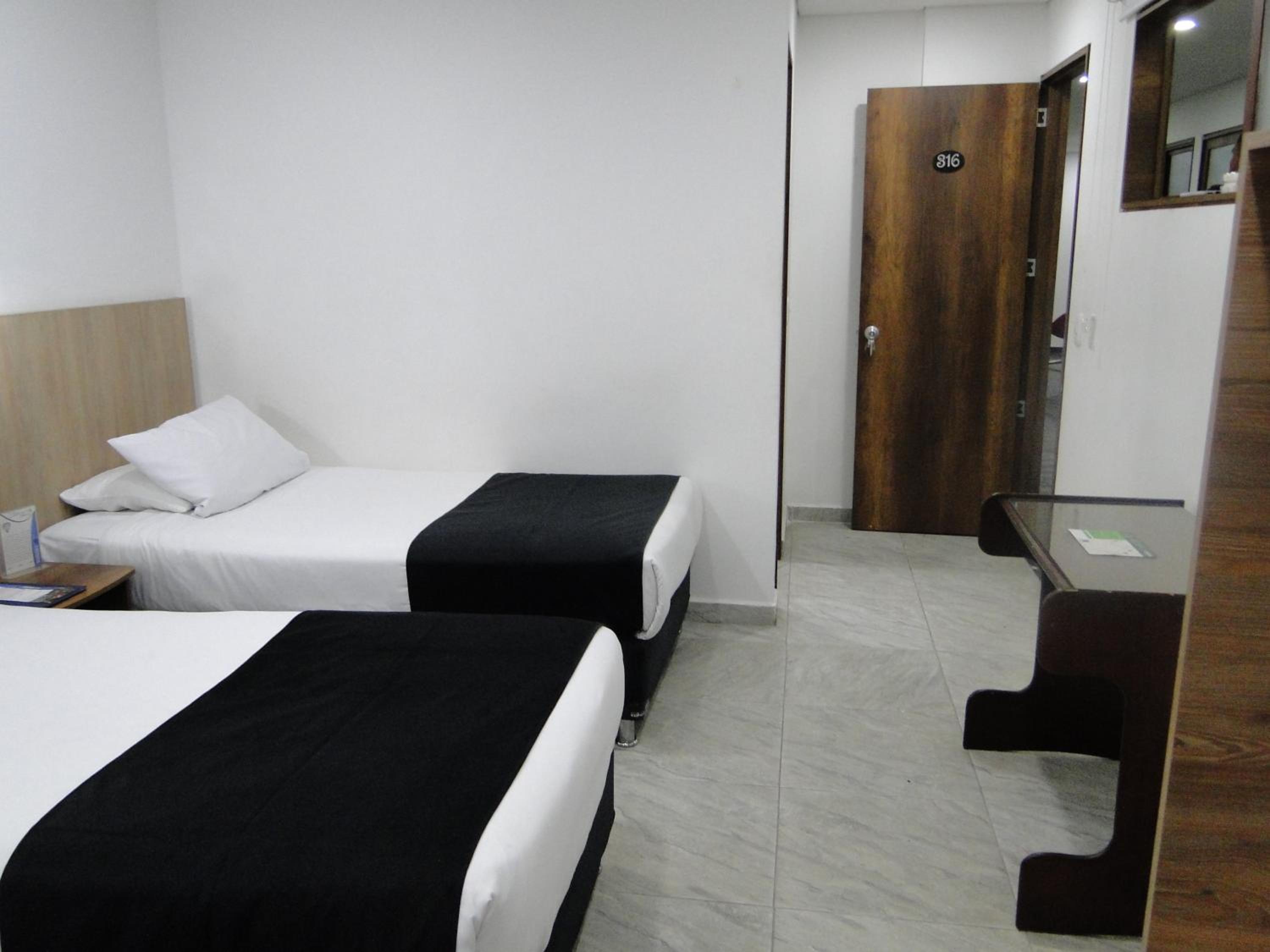 Twin Room photo 2