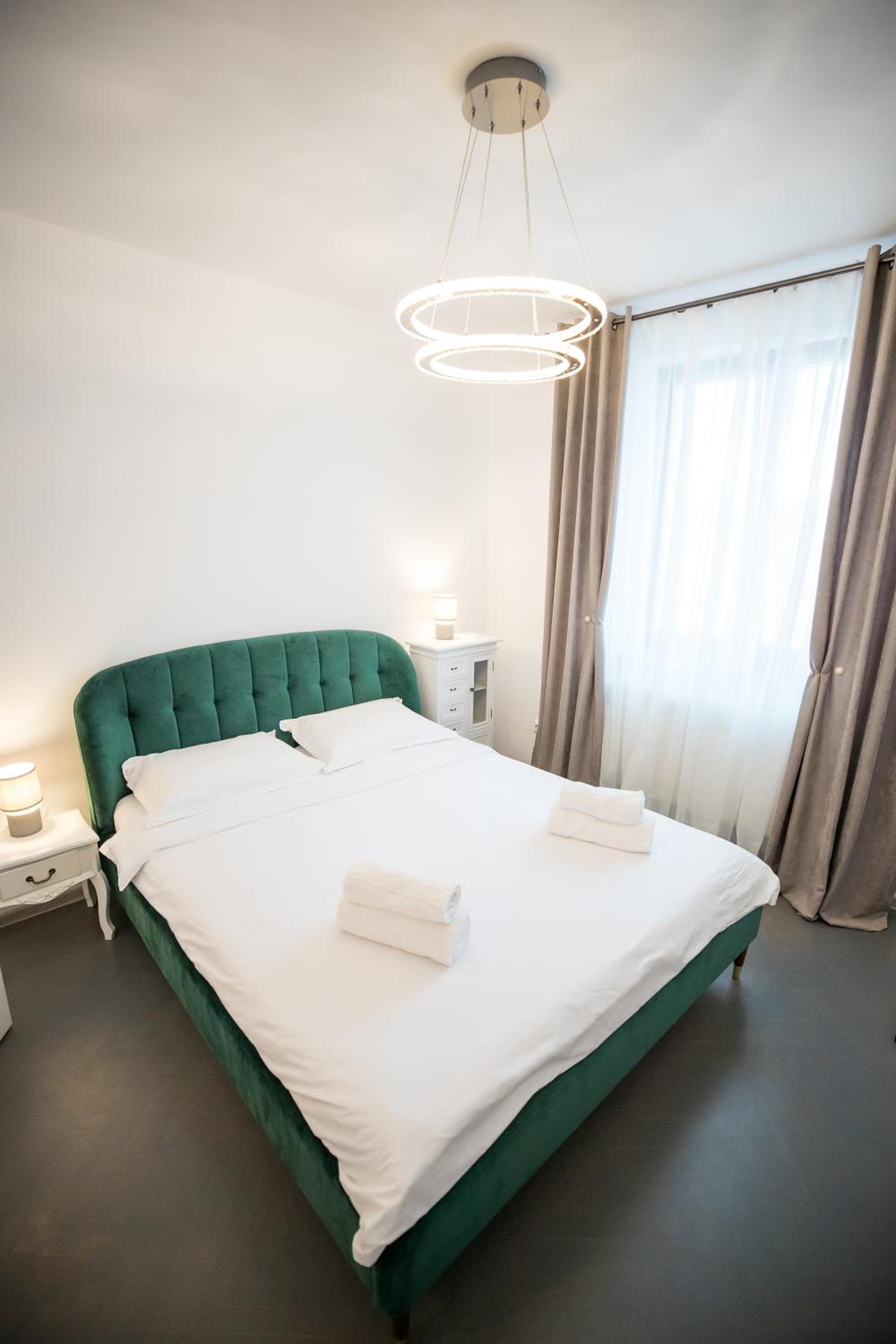 Two-Bedroom Apartment - Photo 4