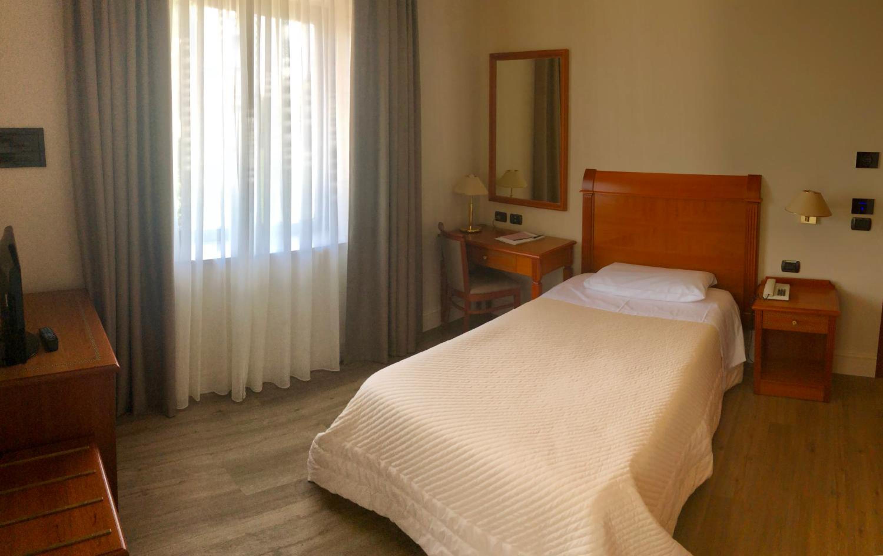 Single Room photo 1