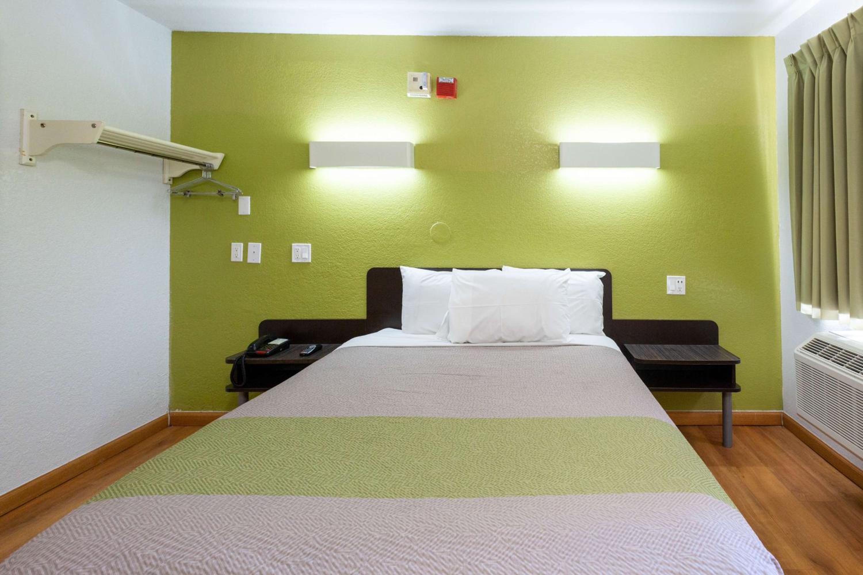 Double Room - Disability Access - Non-Smoking
