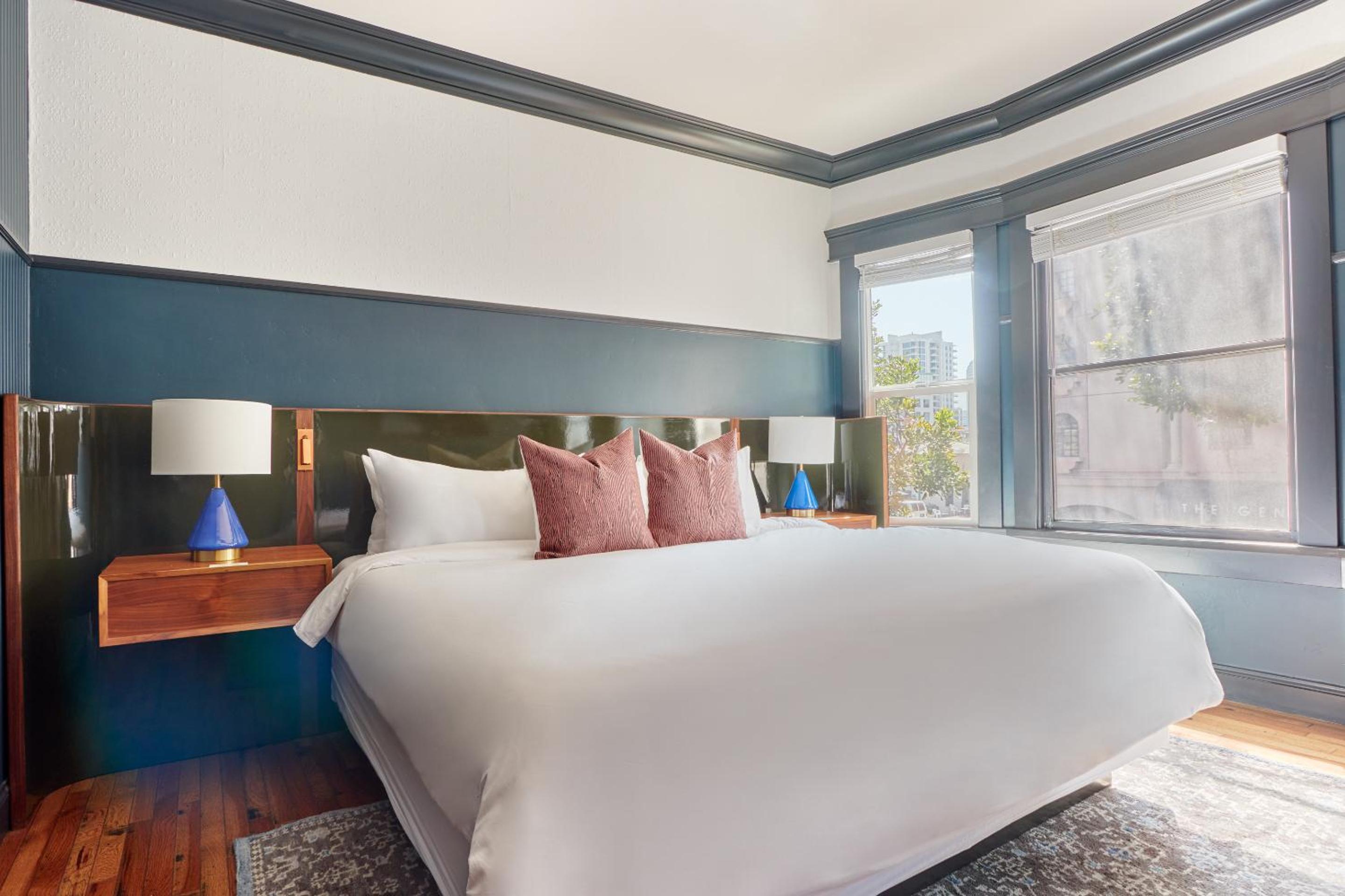 King Room