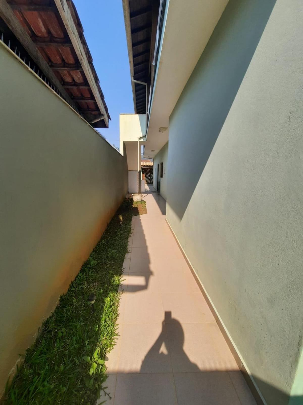Apartment - Ground Floor - Photo 2