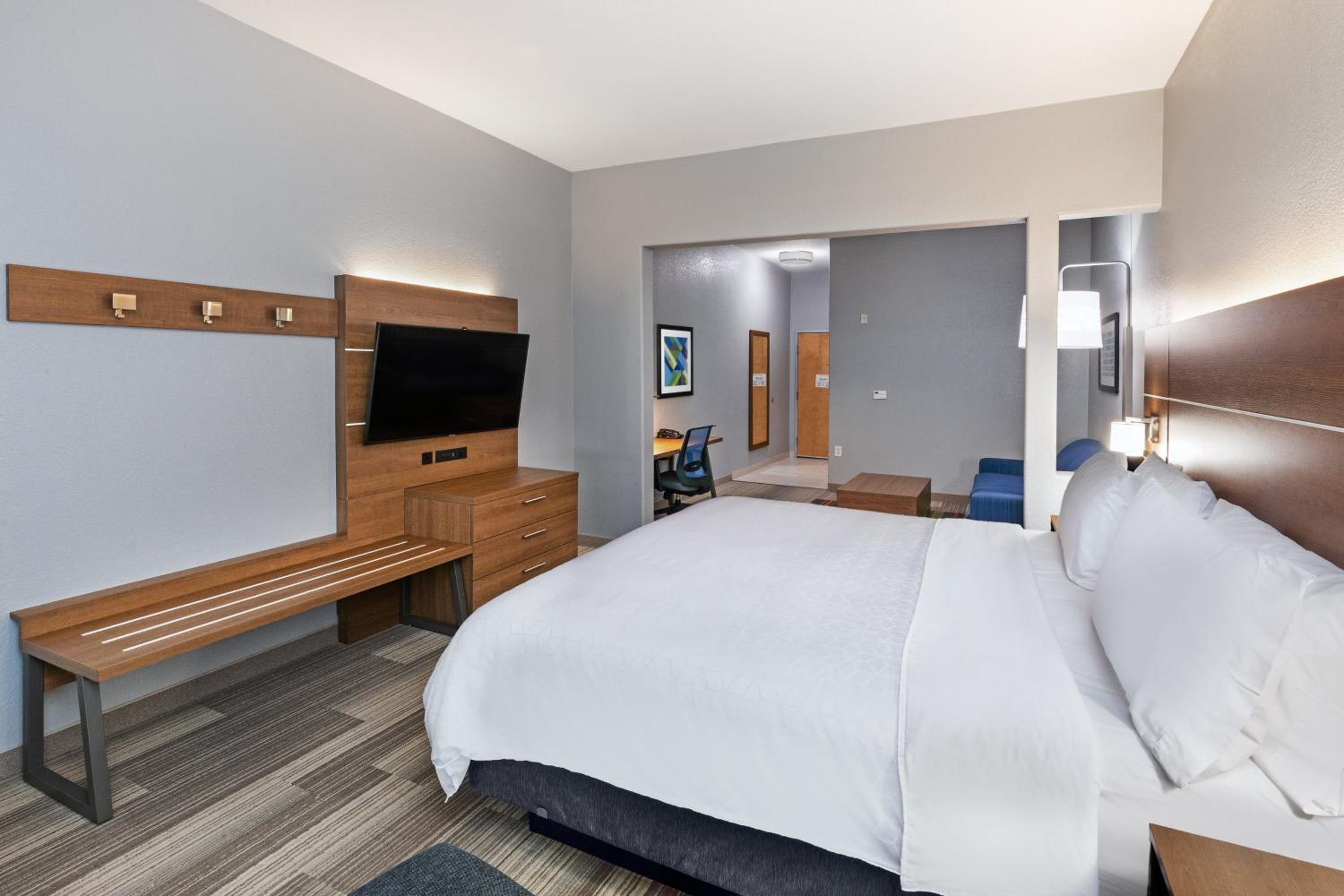 King Suite - Photo 5