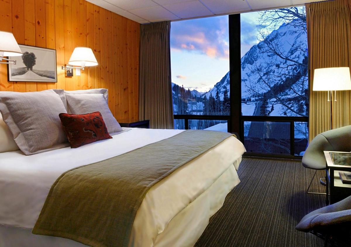 King Room with Mountain View photo 1