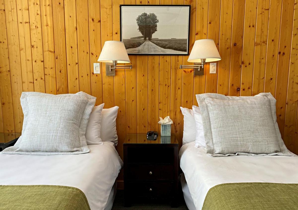 Standard Double Room with Mountain View photo 3