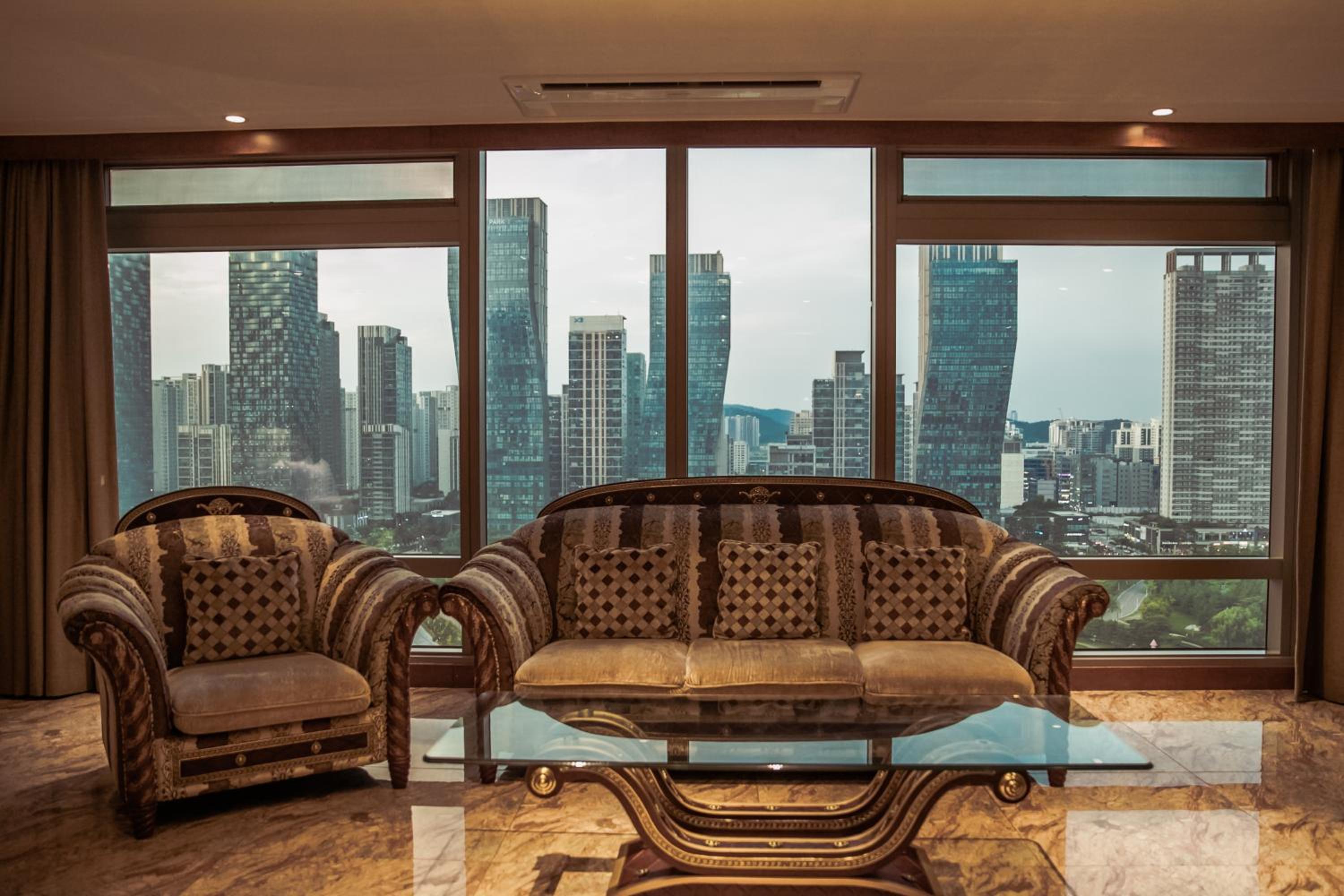 Park Suite Room photo 3