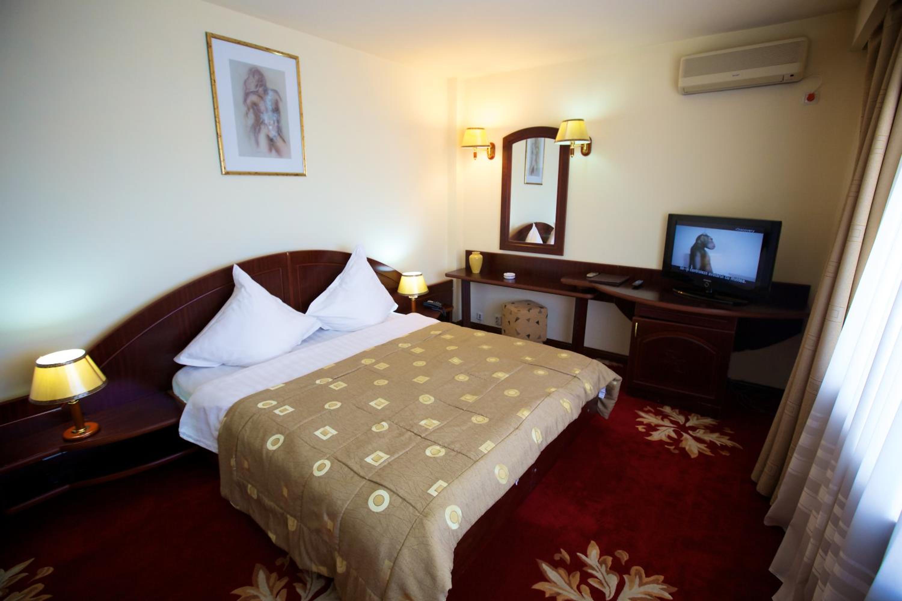 Double Room with Balcony photo 3
