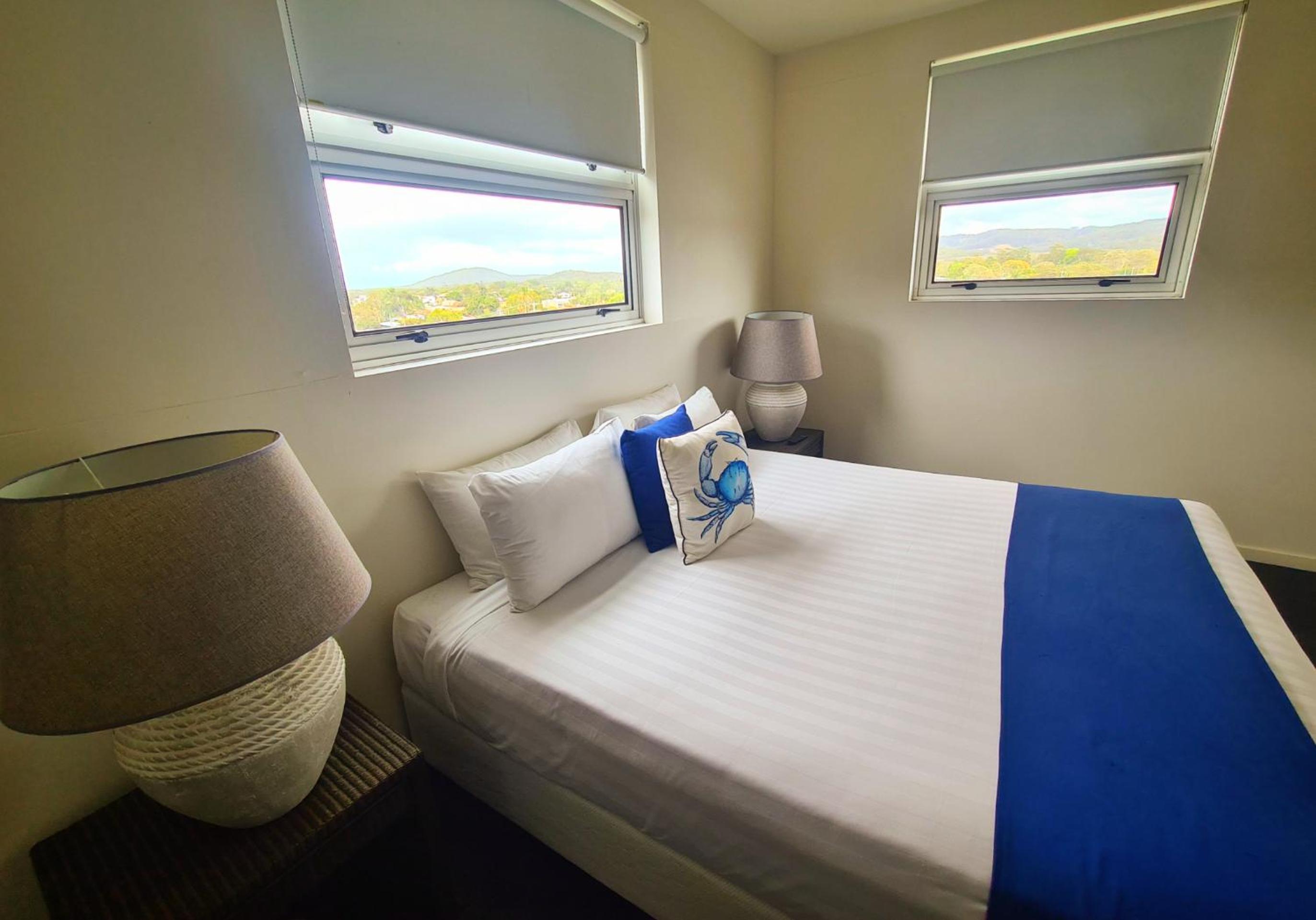 Three-Bedroom Apartment - Sky View (No Elevator Access)  photo 2