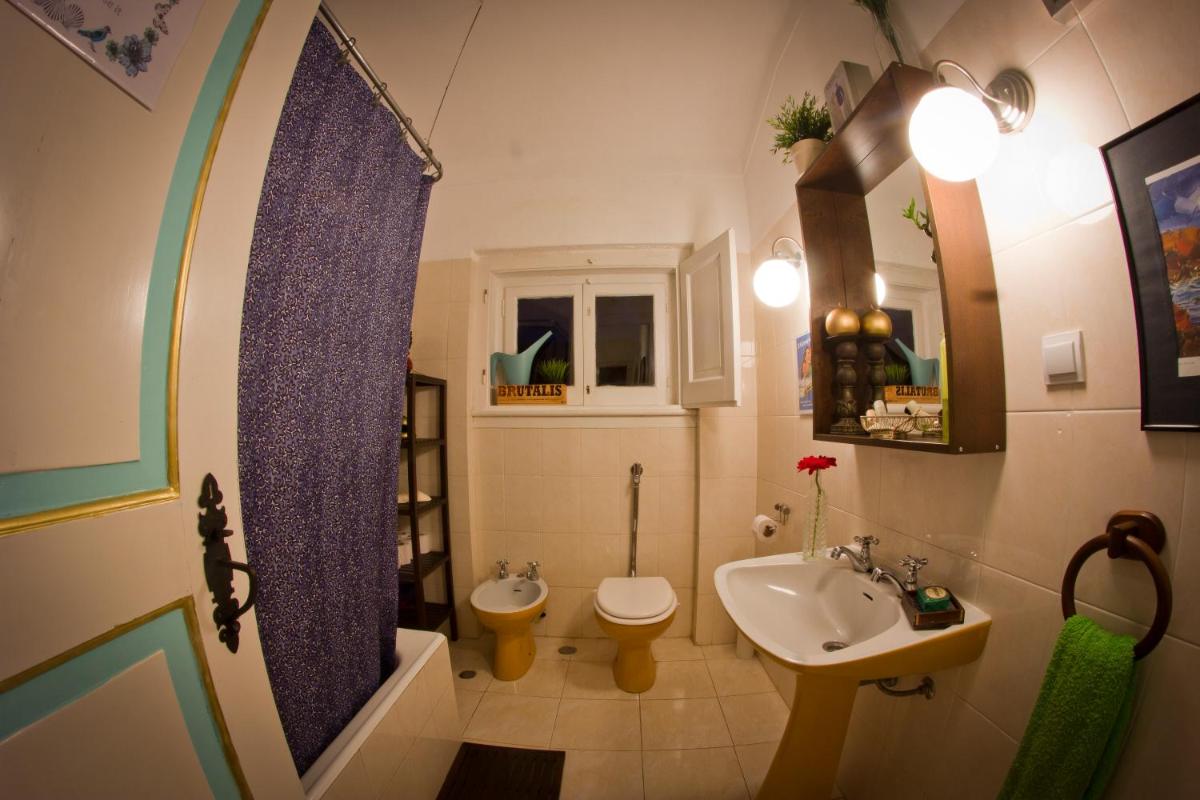 Standard Double or Twin Room with Shared Bathroom photo 2