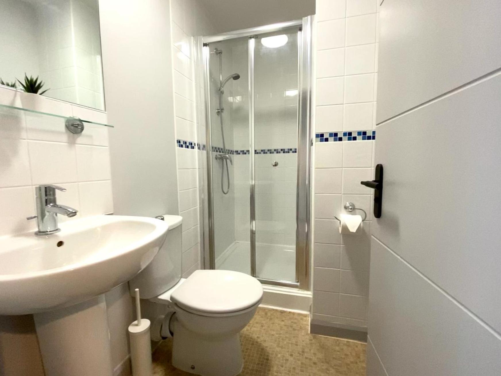 Two-Bedroom Apartment - Photo 4
