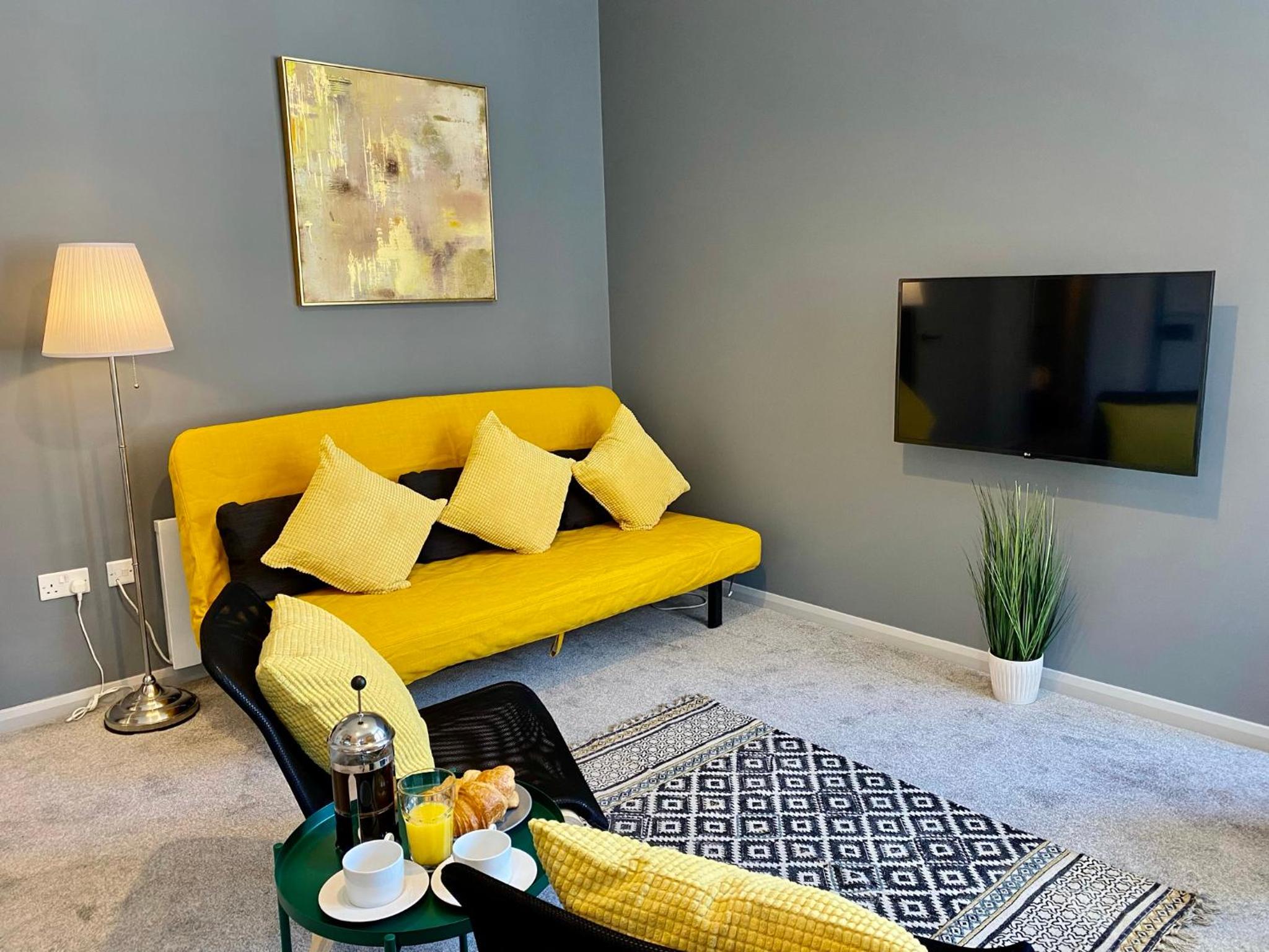 Two-Bedroom Apartment - Photo 20