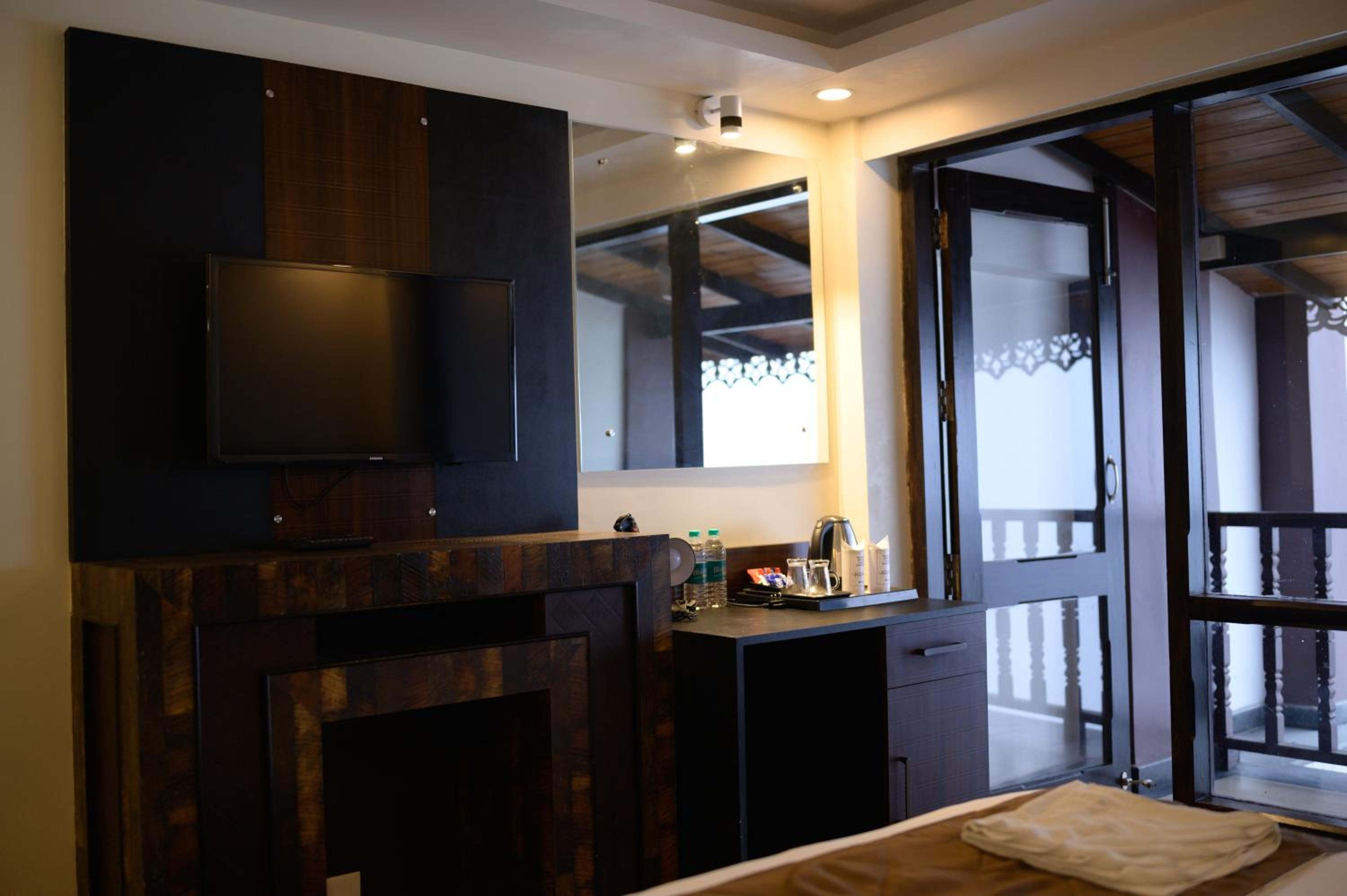 Family Room - Photo 3