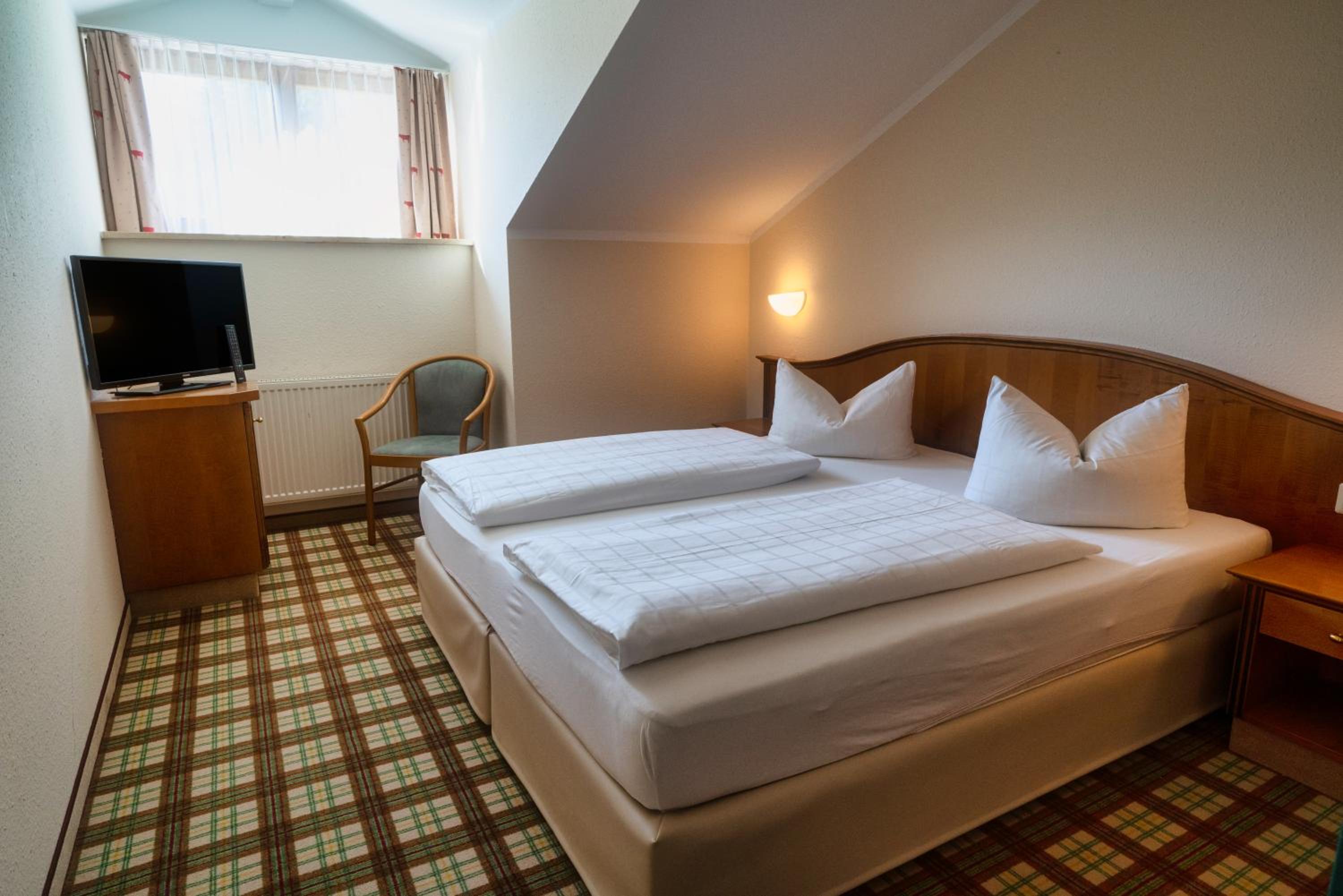 Standard Double Room photo 3