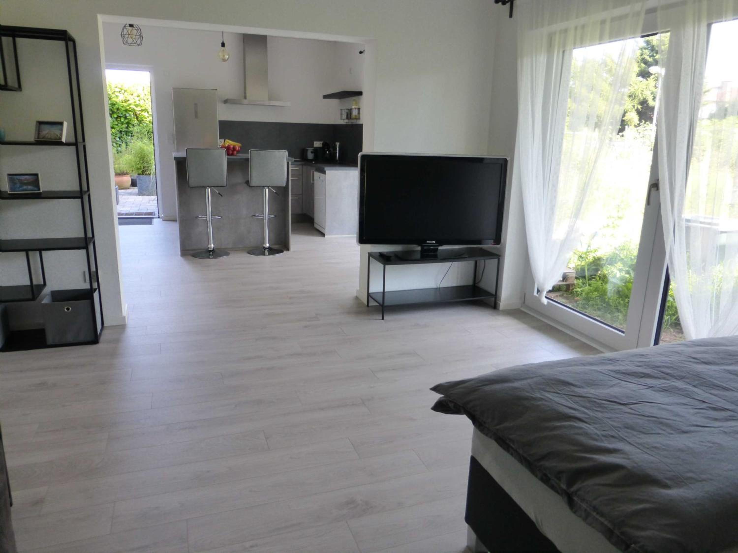 Apartment with Terrace photo 3