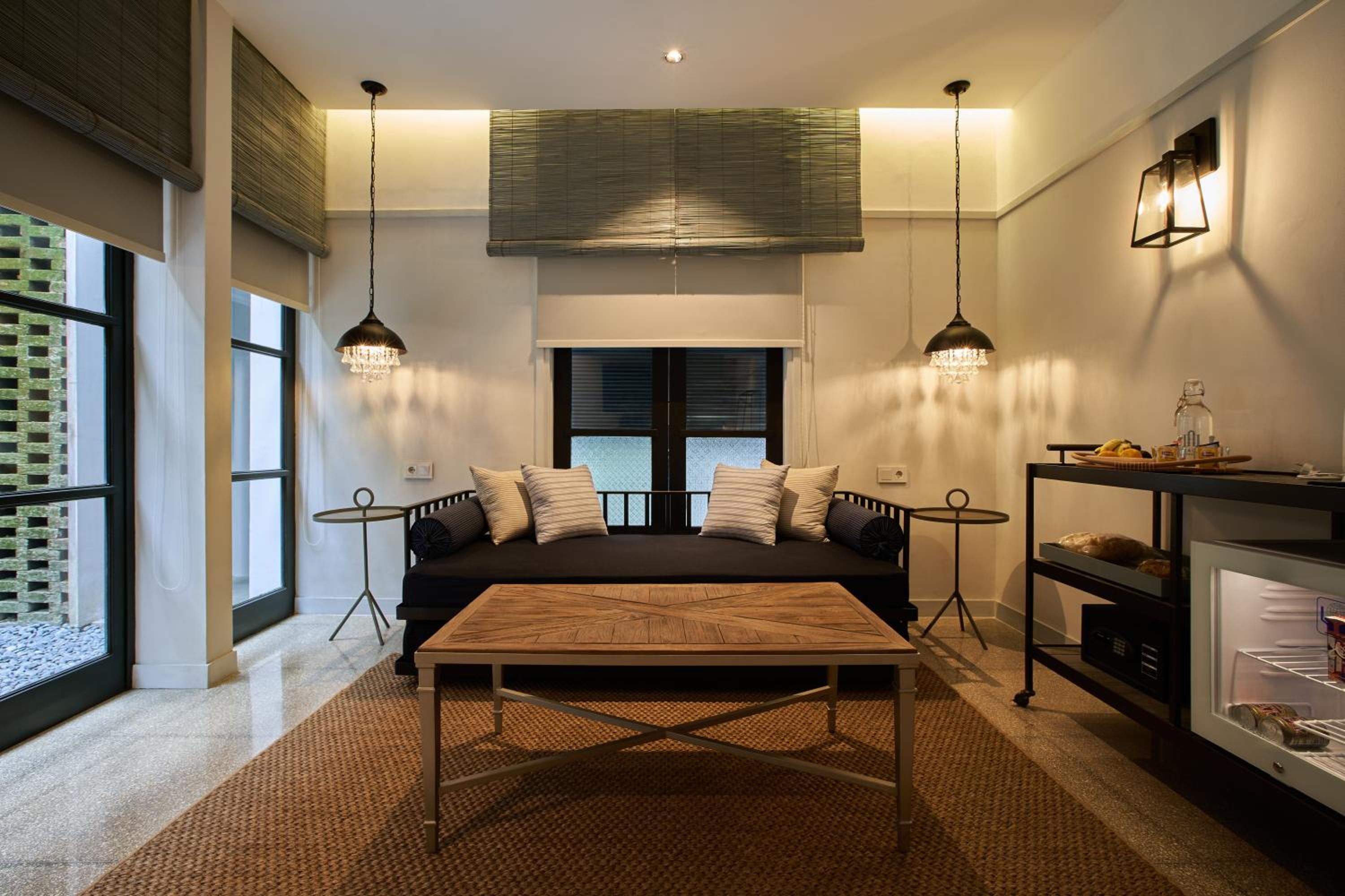 Apartment with Terrace - Photo 5