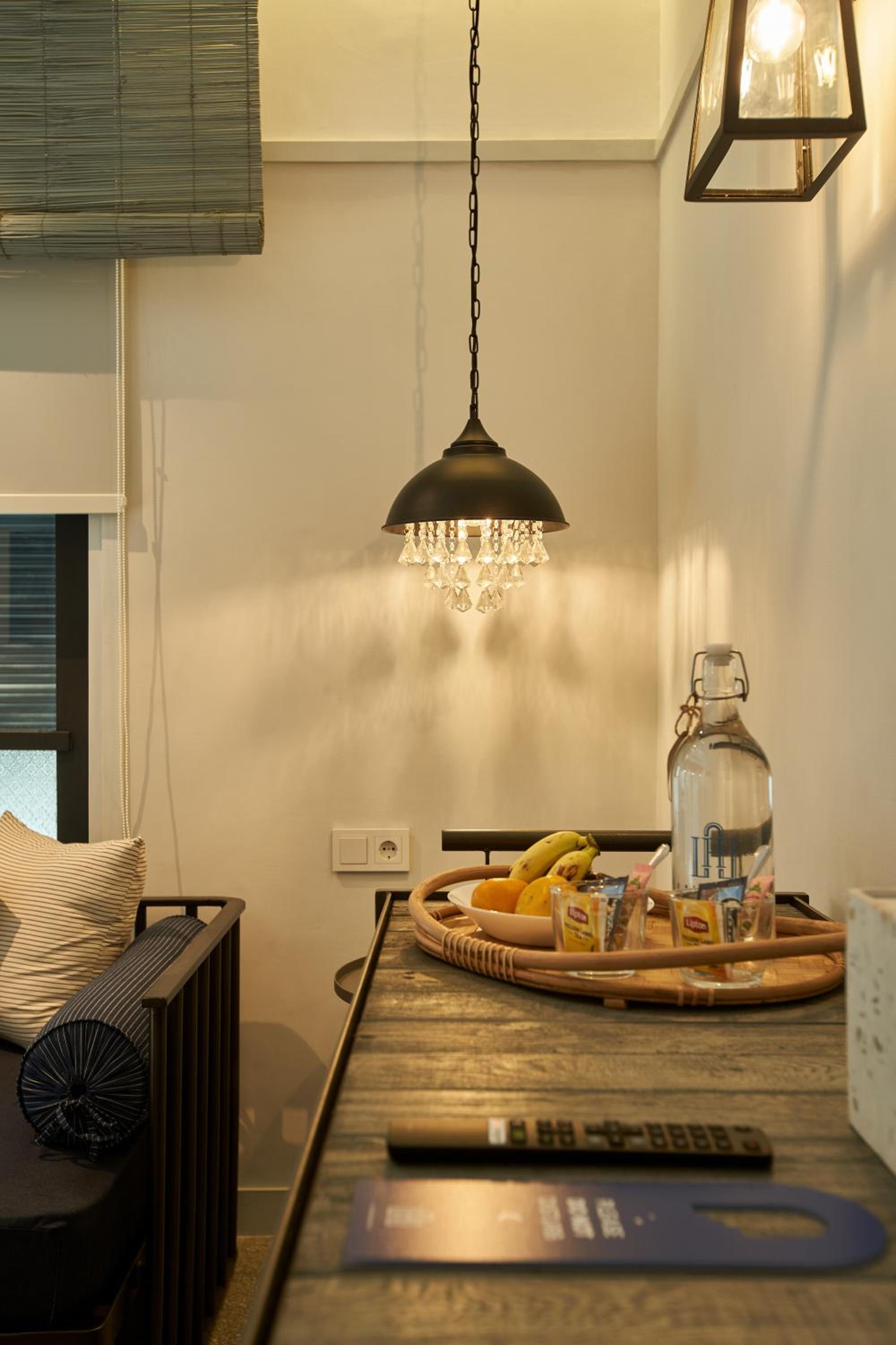Apartment with Terrace - Photo 7