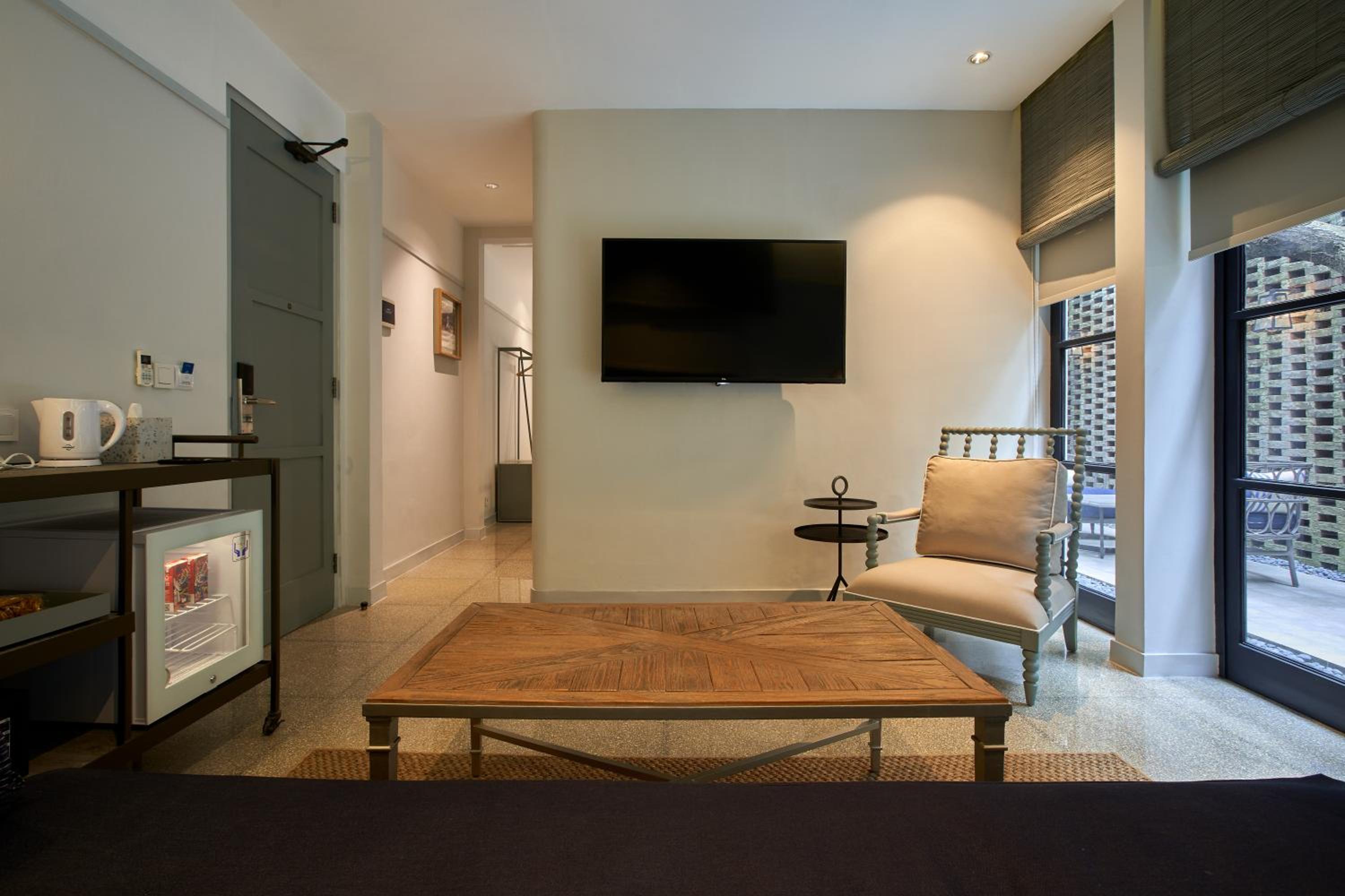 Apartment with Terrace - Photo 1