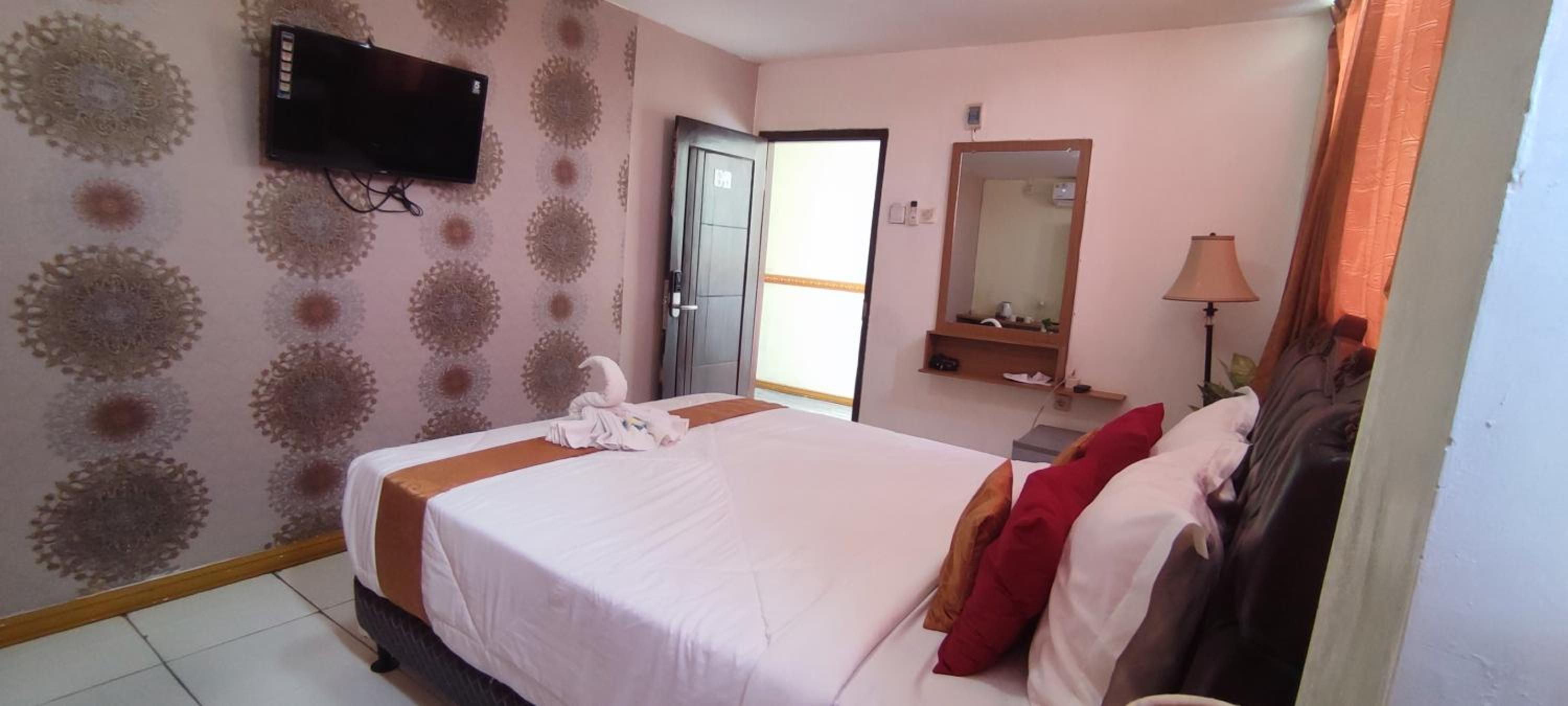 Deluxe Double Room - Photo 2