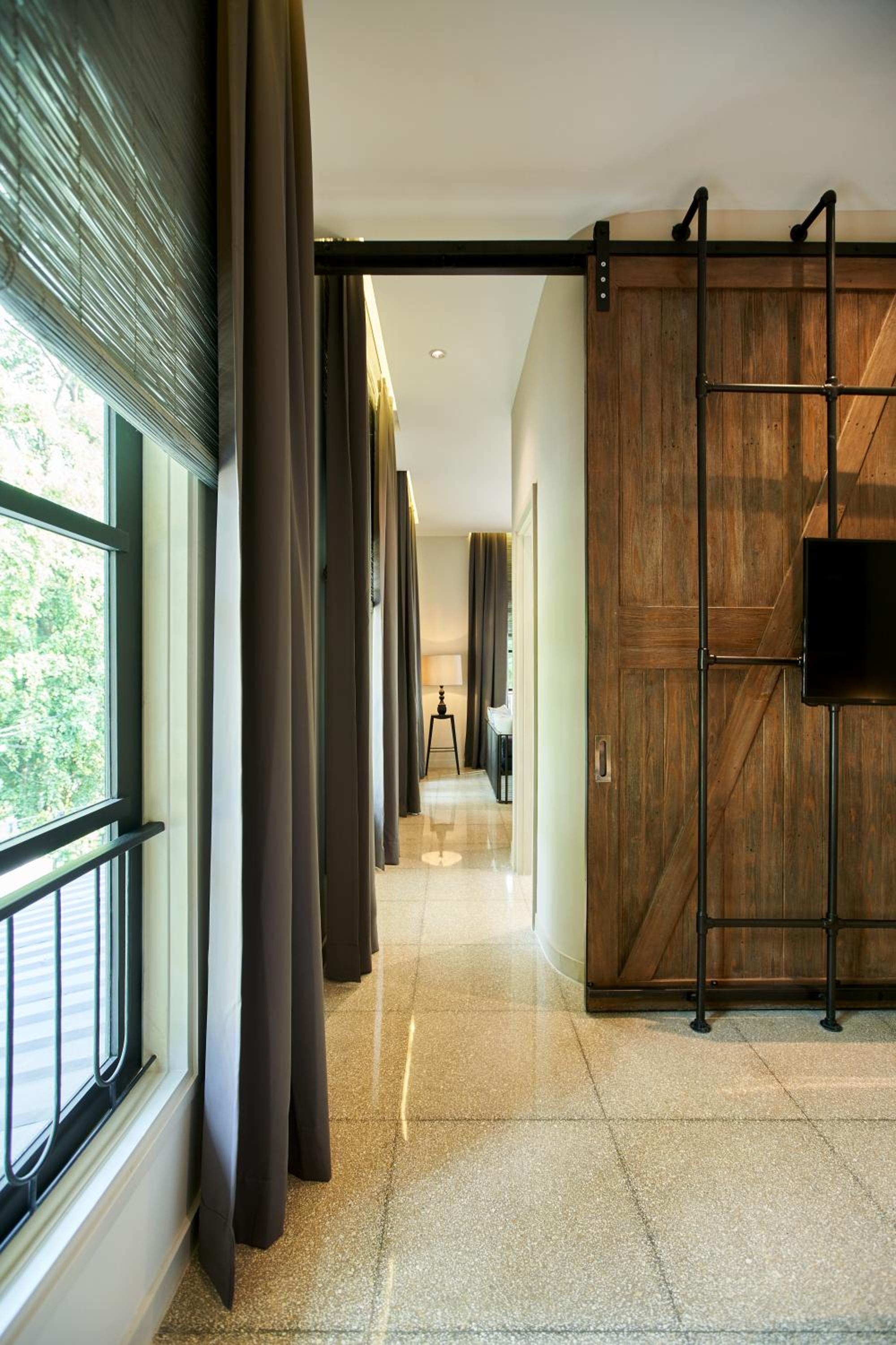 Apartment with Garden View - Photo 4