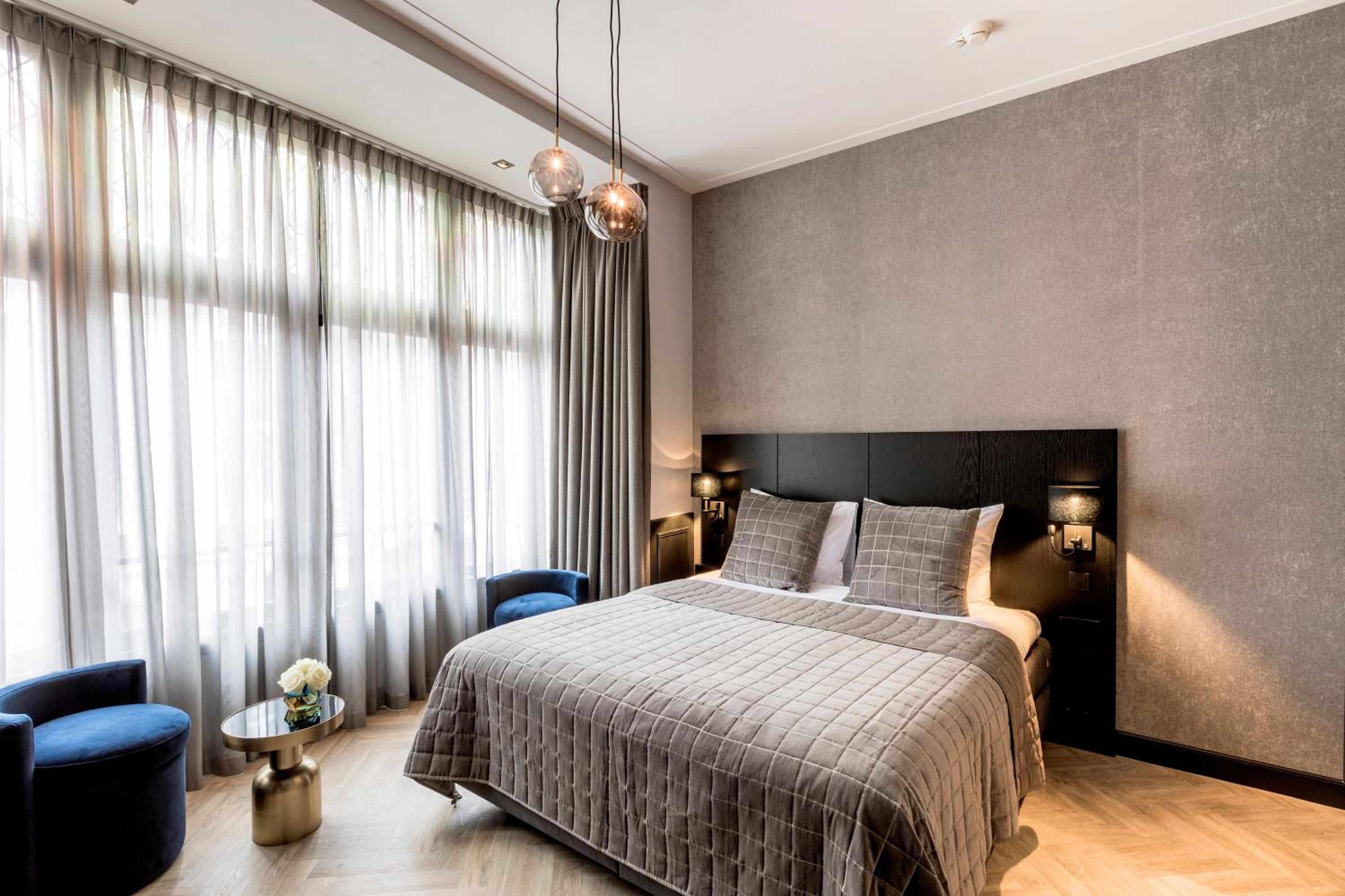 Deluxe King Room - Photo 1