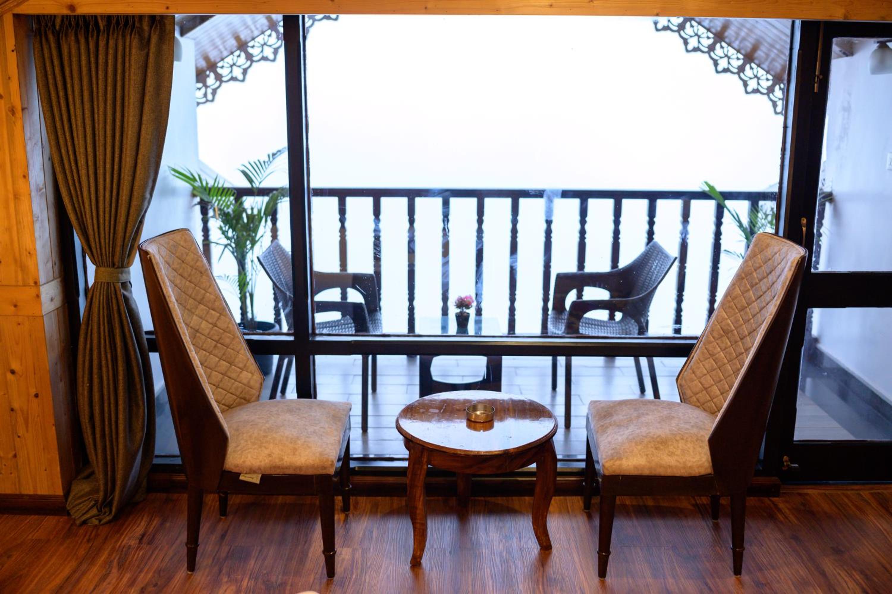 Kanchenjunga Room photo 2