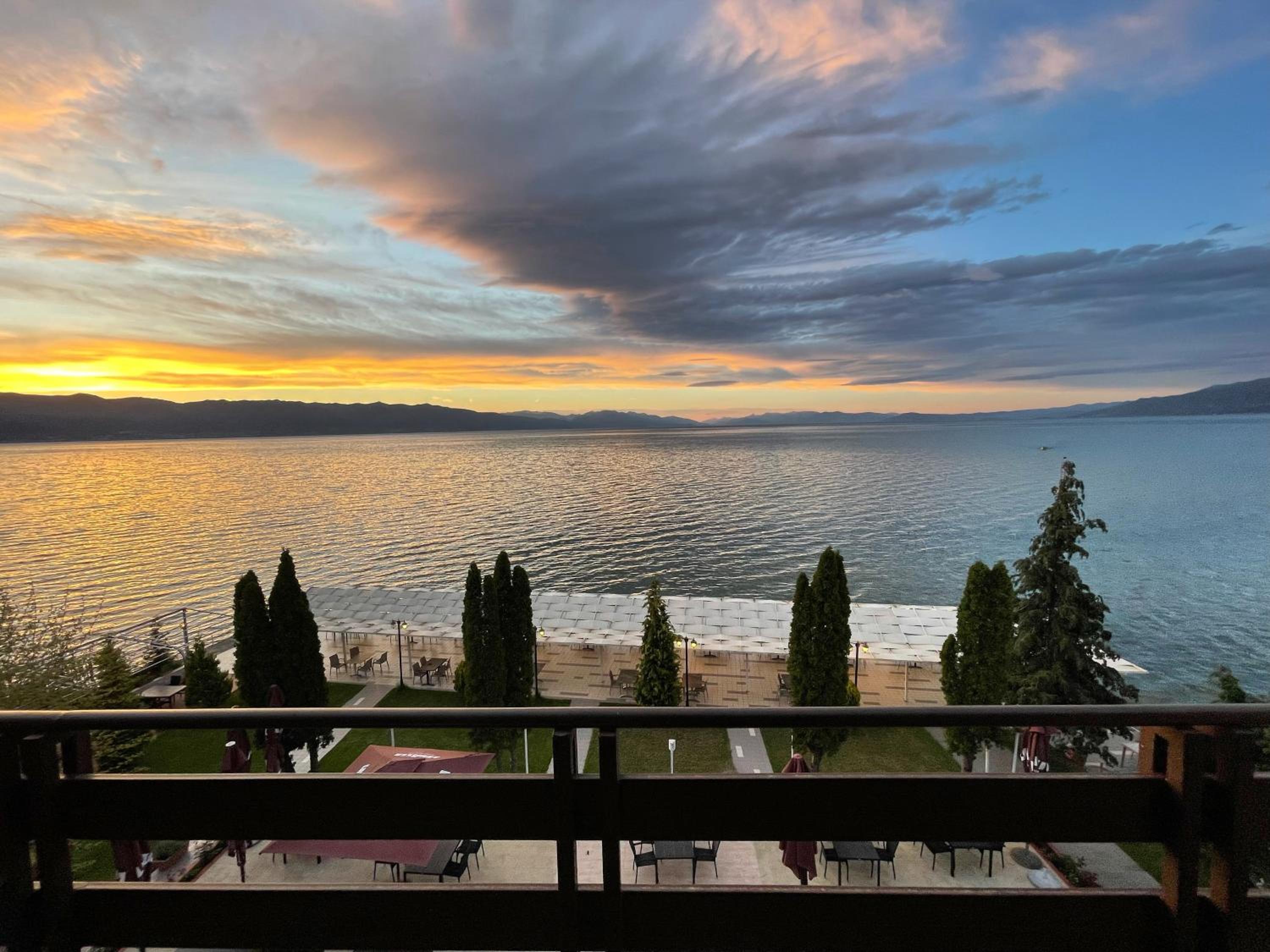 Double Room with Lake View photo 3