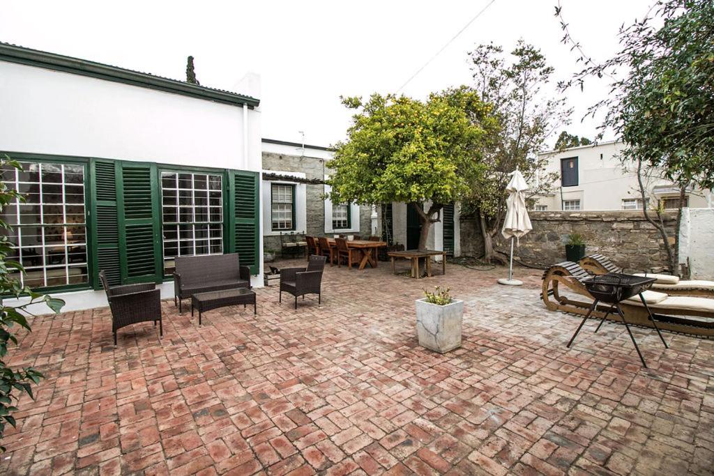 Four-Bedroom House - Photo 9