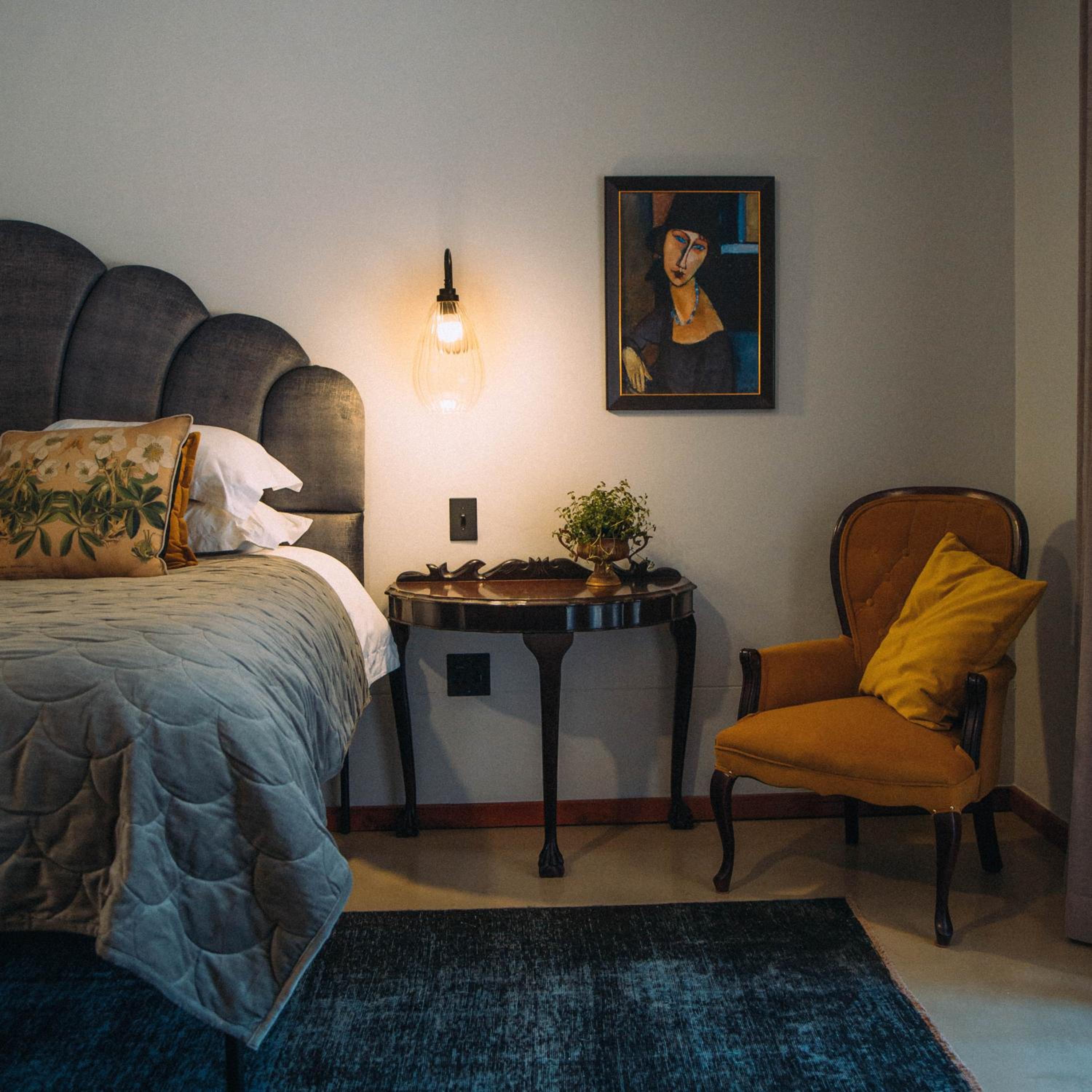 Deluxe Room 8