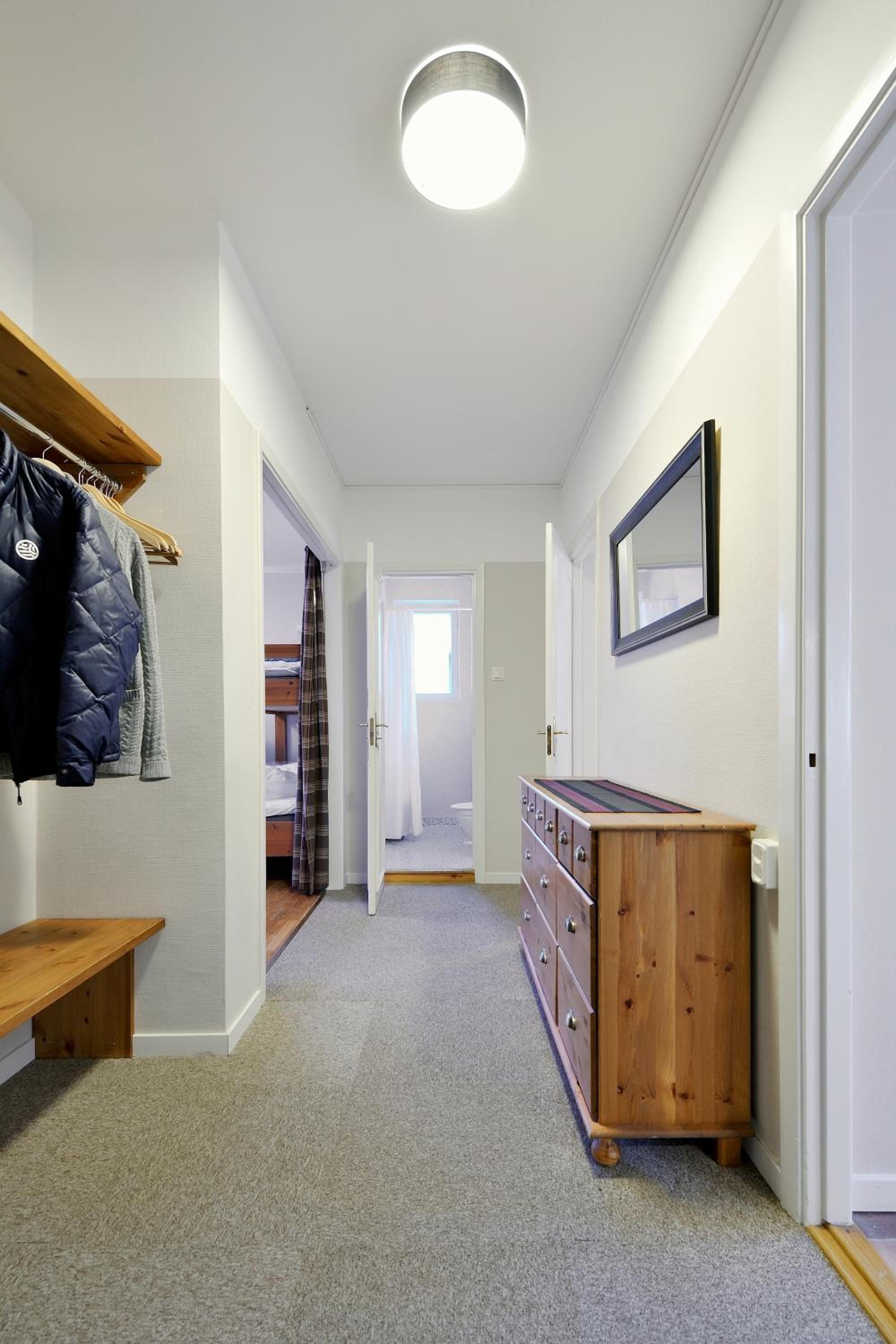 One-Bedroom Apartment - Photo 5