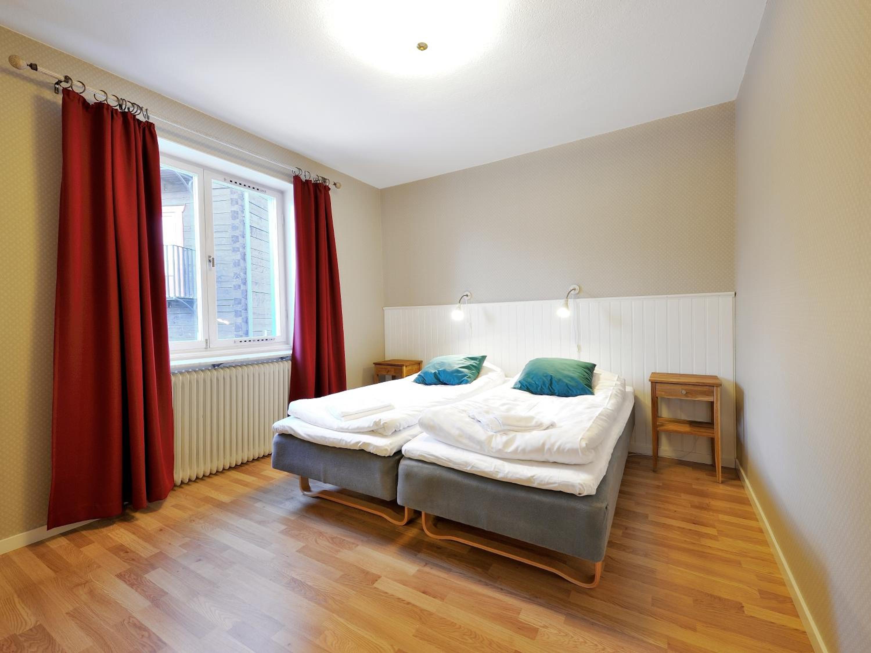 One-Bedroom Apartment - Photo 1