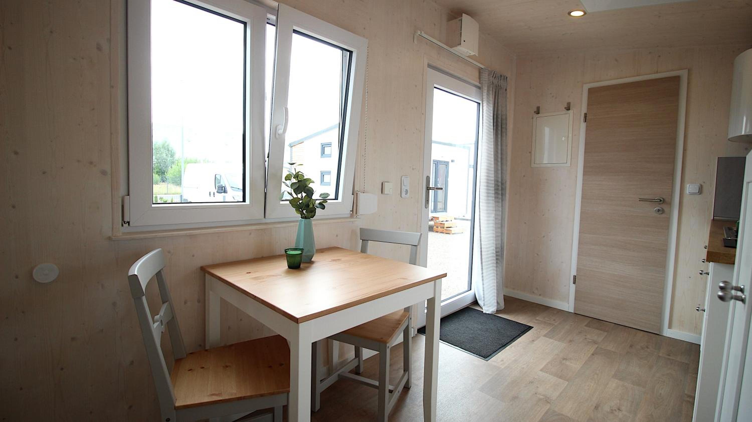 Twin Room - Photo 16