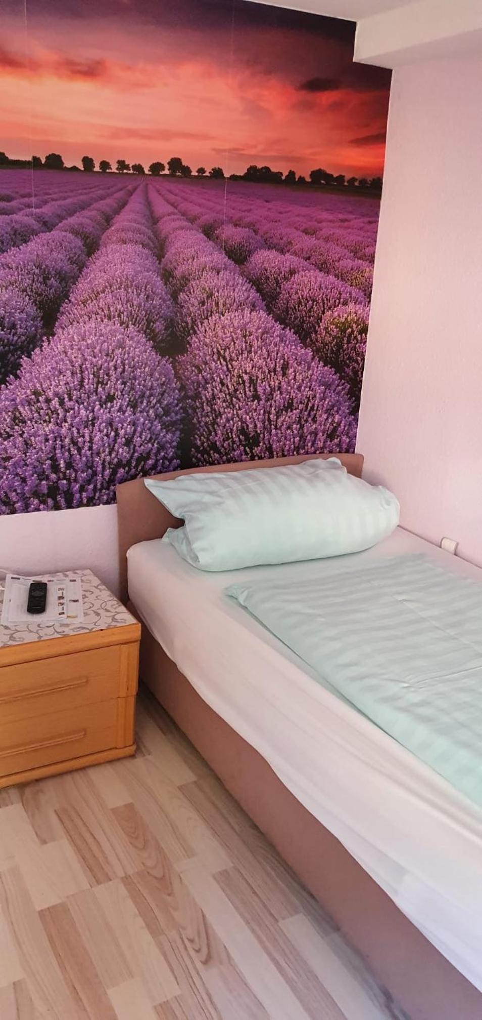 Double Room with Private Bathroom - Photo 1