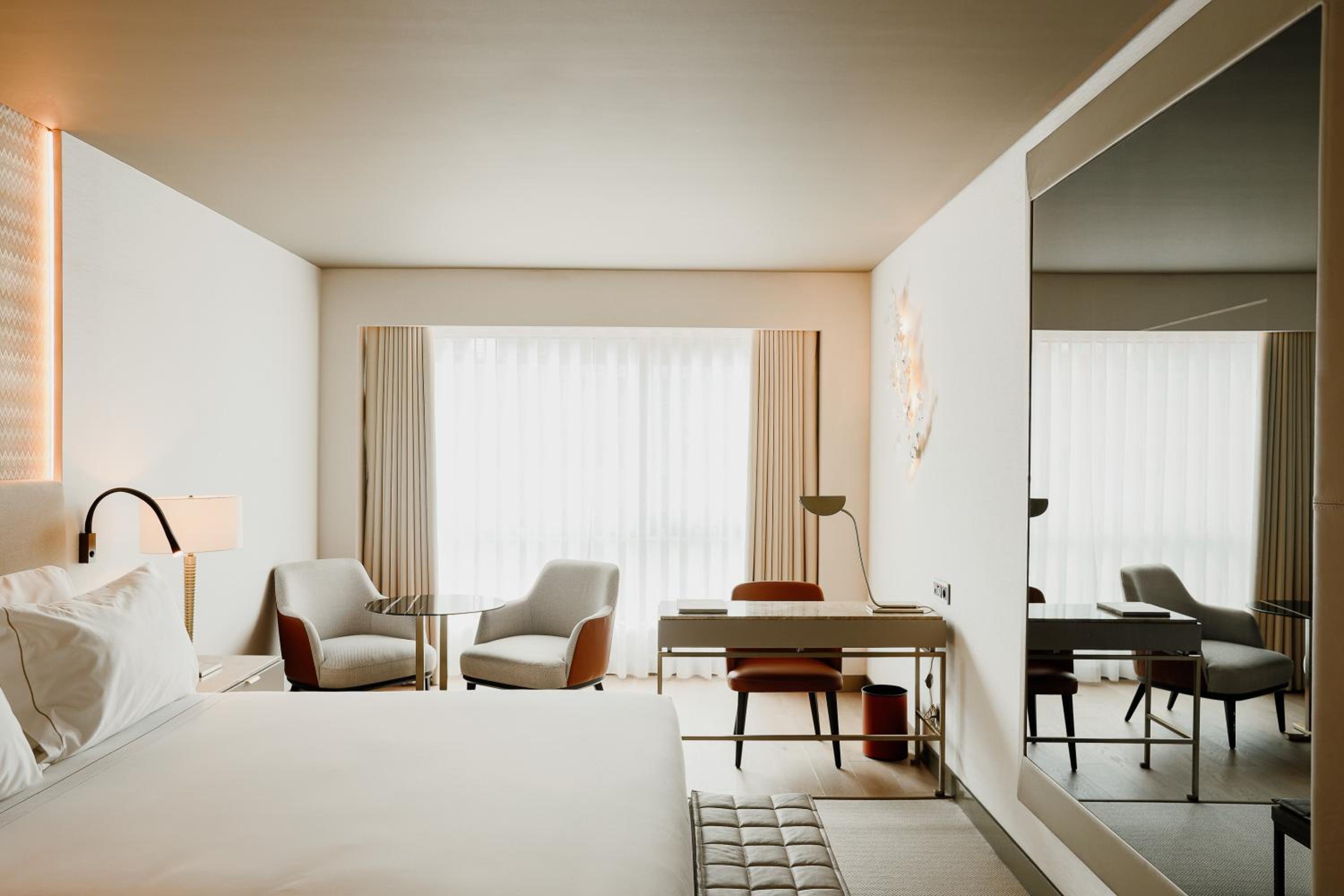 Premium Double or Twin Room - Photo 3