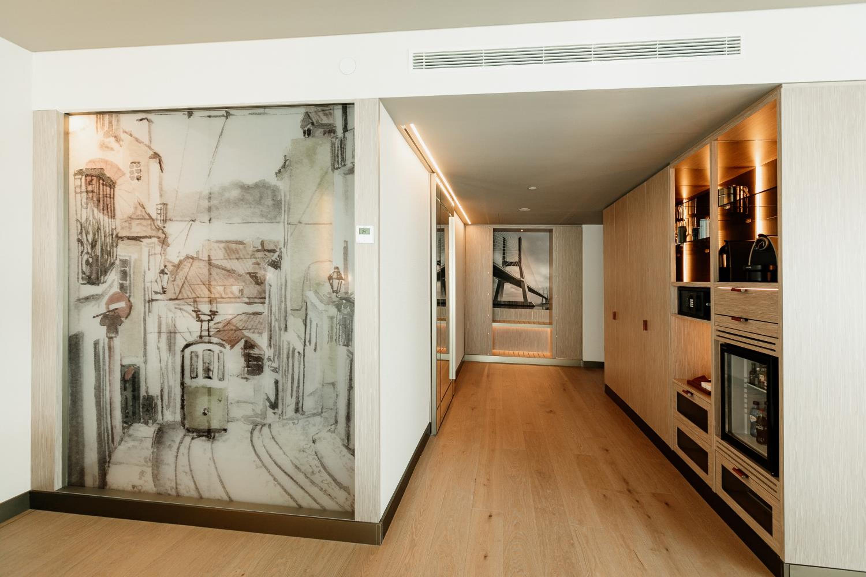 Premium Suite - Photo 2