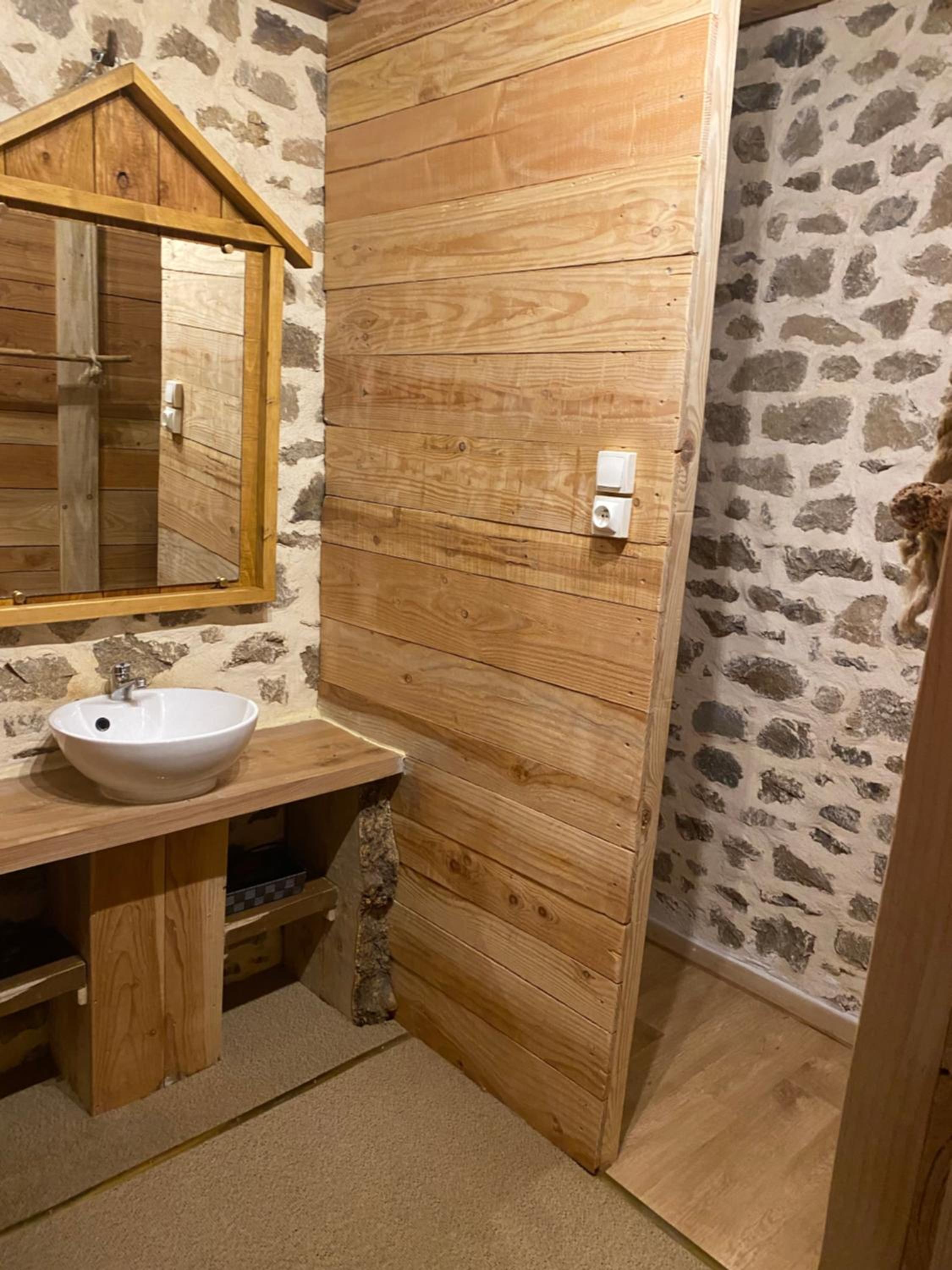 Standard Triple Room - Photo 4