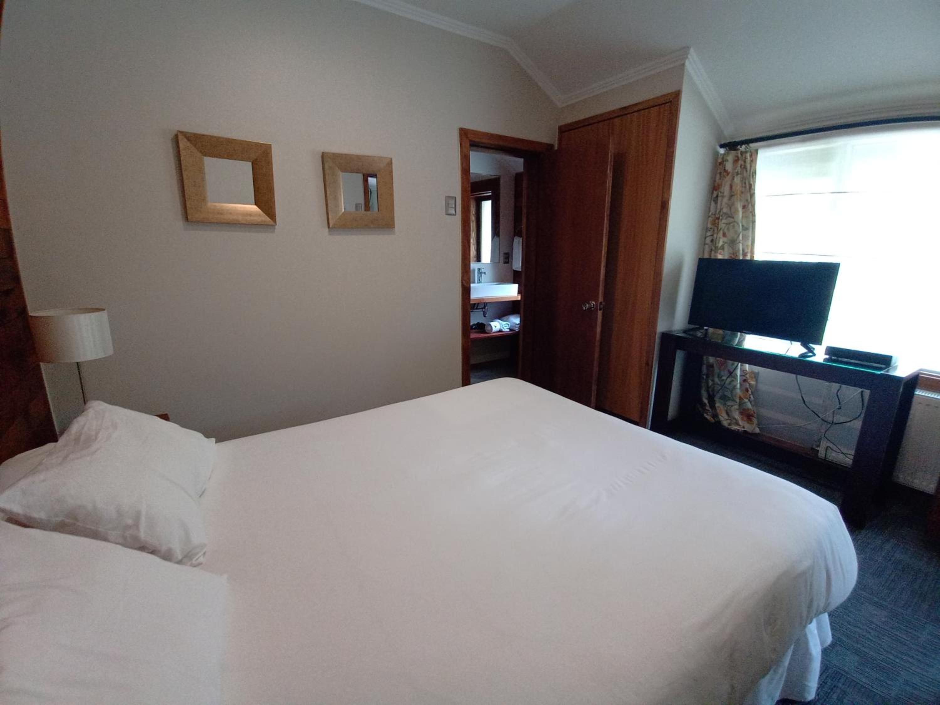 Budget Double Room photo 2