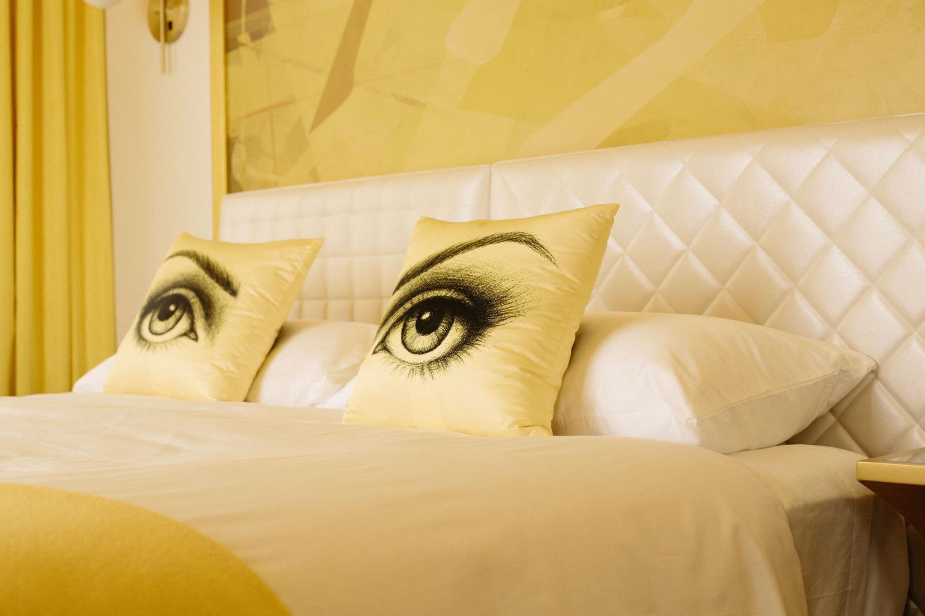 Single Queen Room - Photo 2