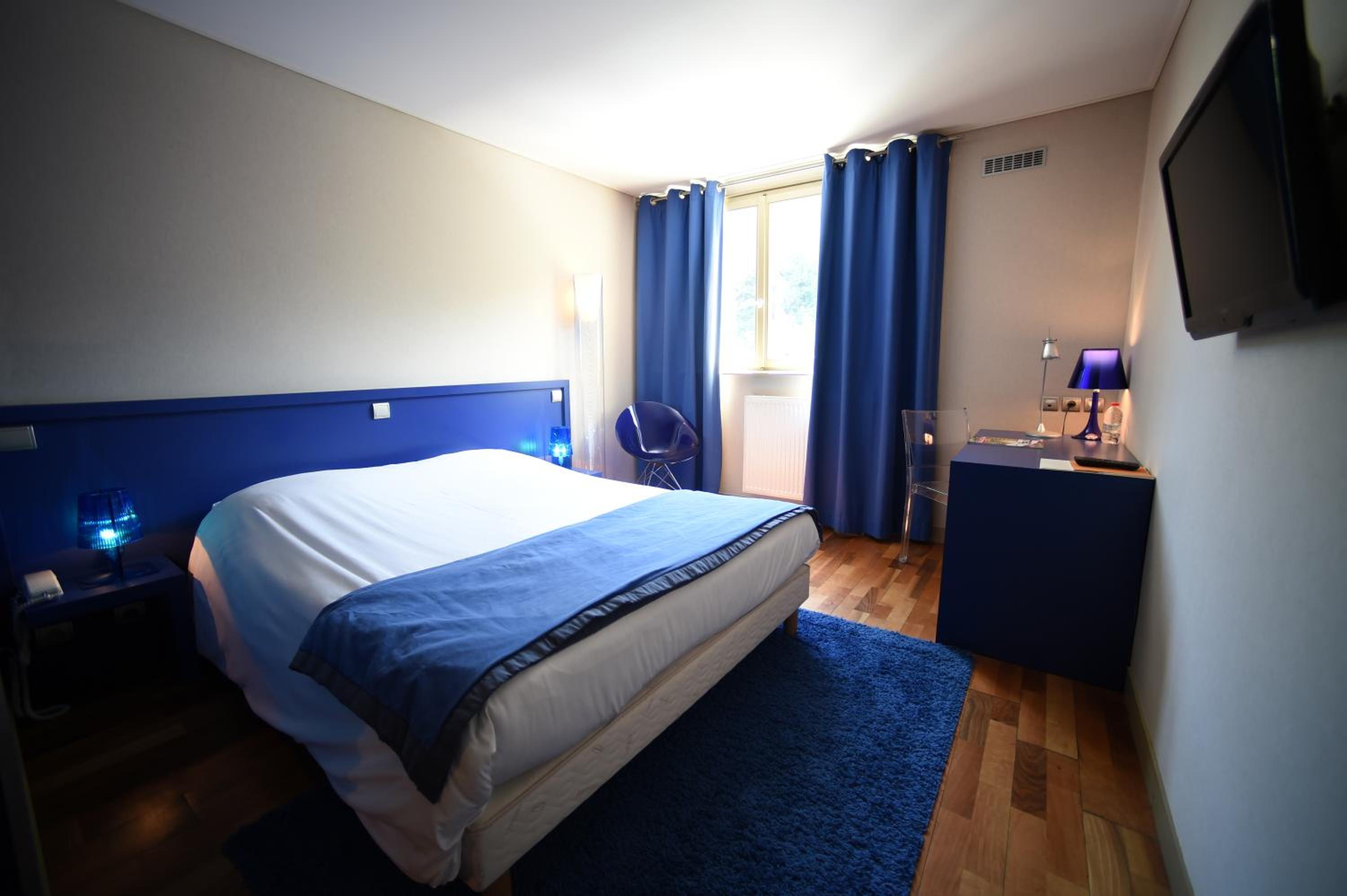 Double Room - Lake Side - Photo 1