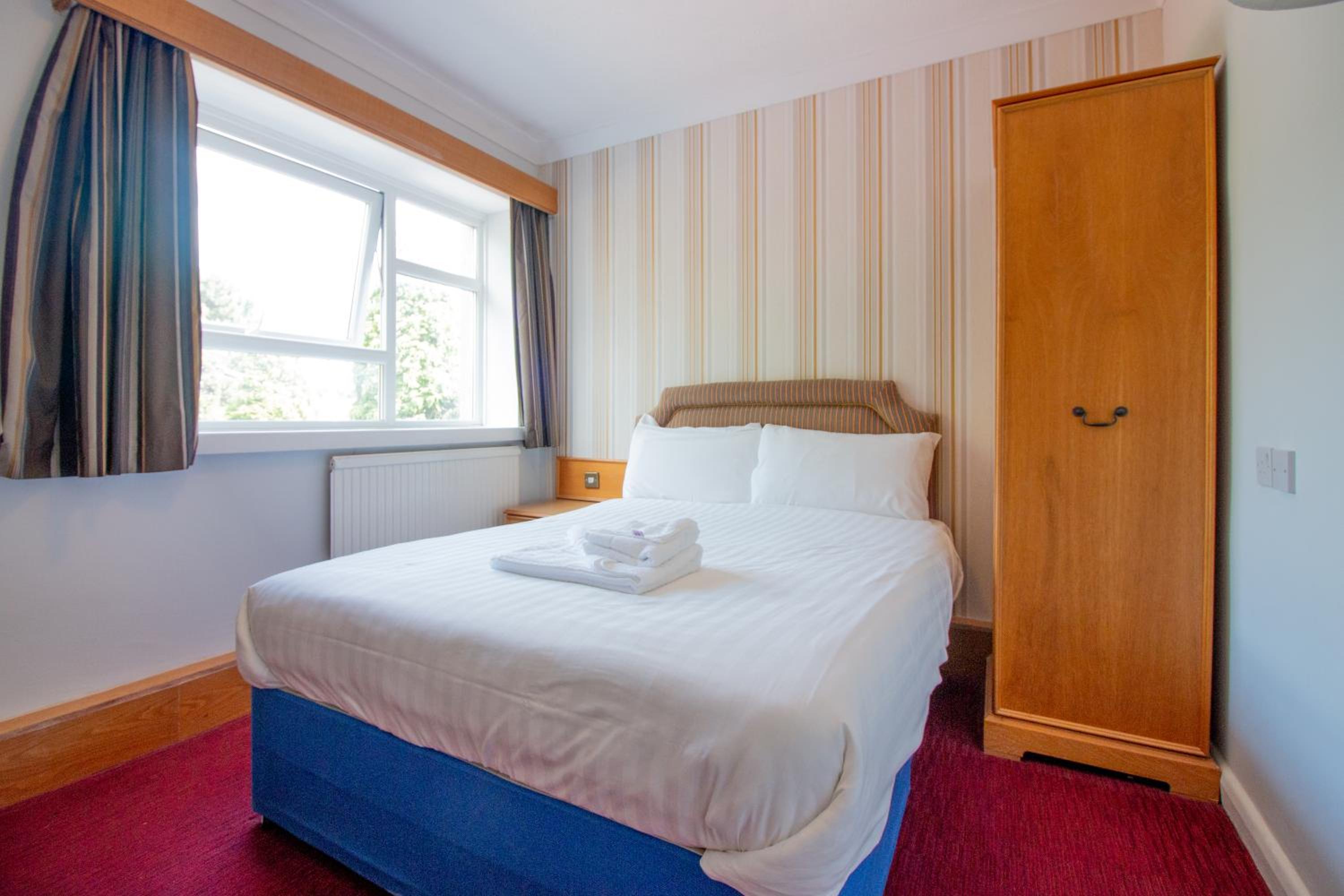 Double Room - Photo 5