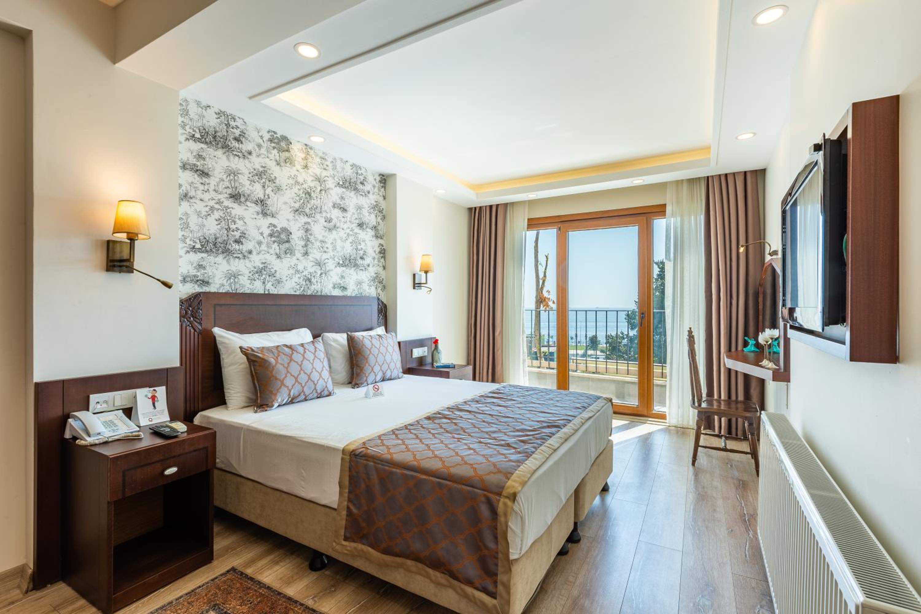 Family Room with Sea View