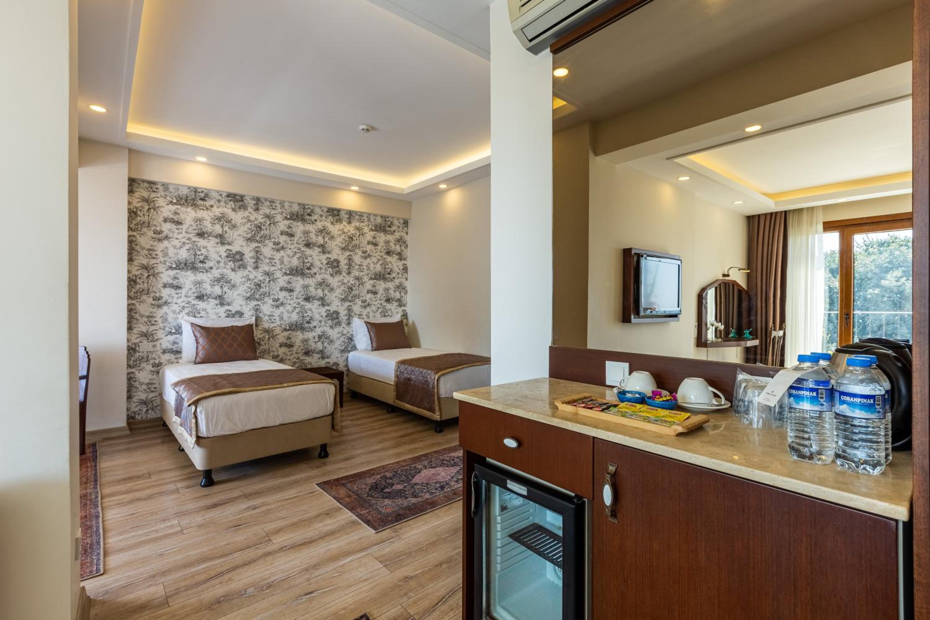 Family Room with Sea View photo 3