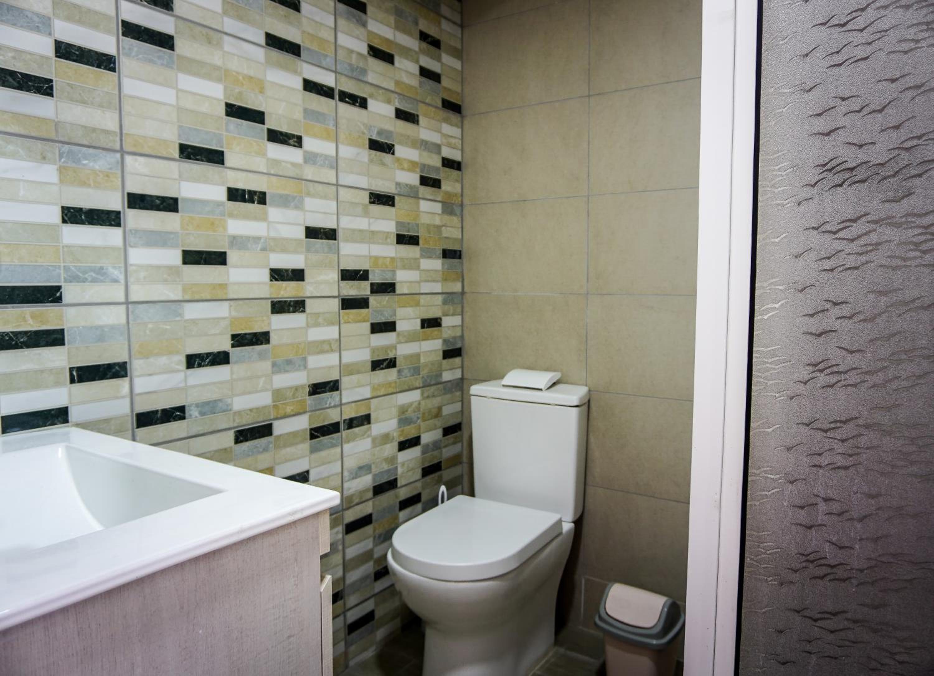 Apartment - Ground Floor photo 2