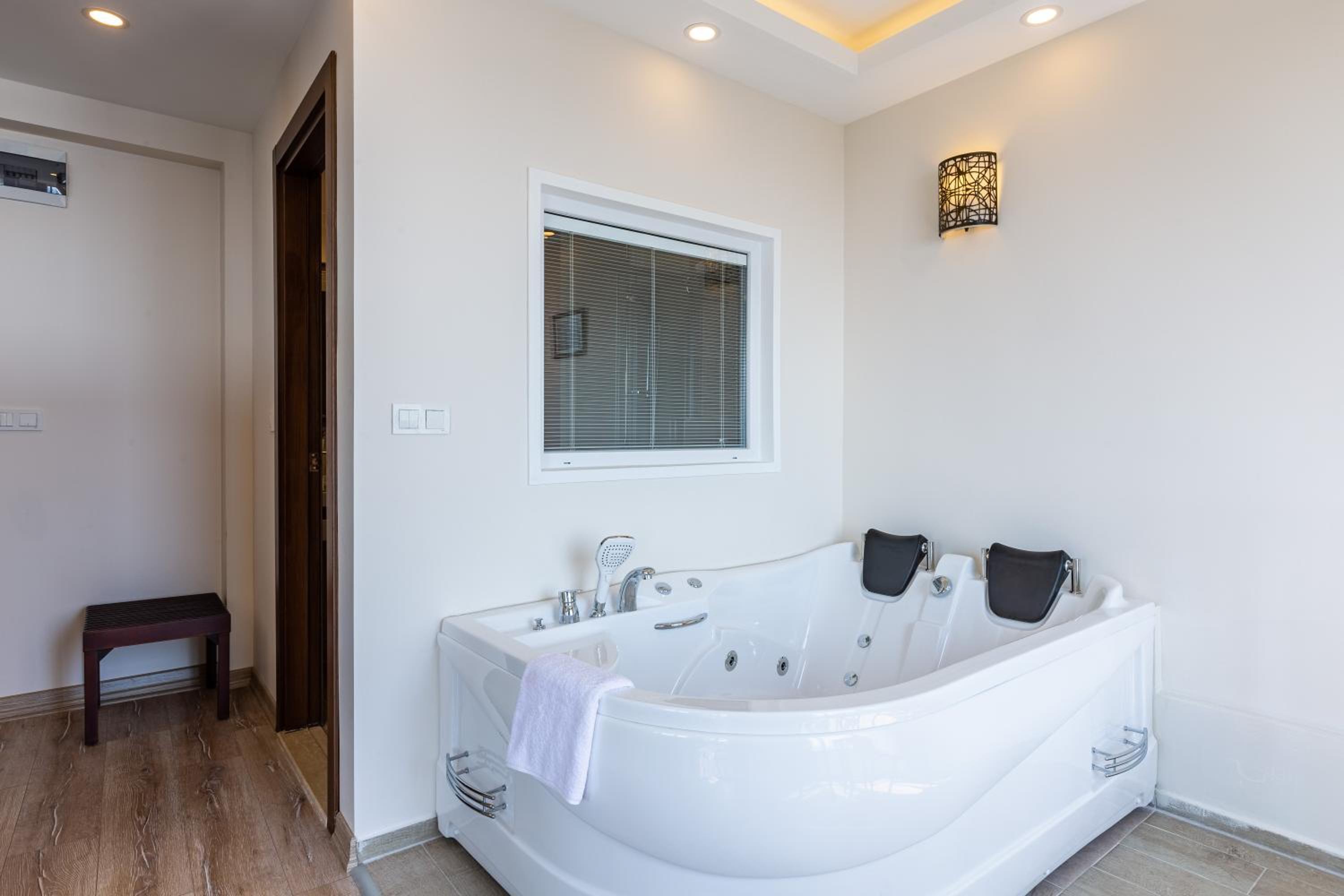 Deluxe Double Room with Sea View photo 2
