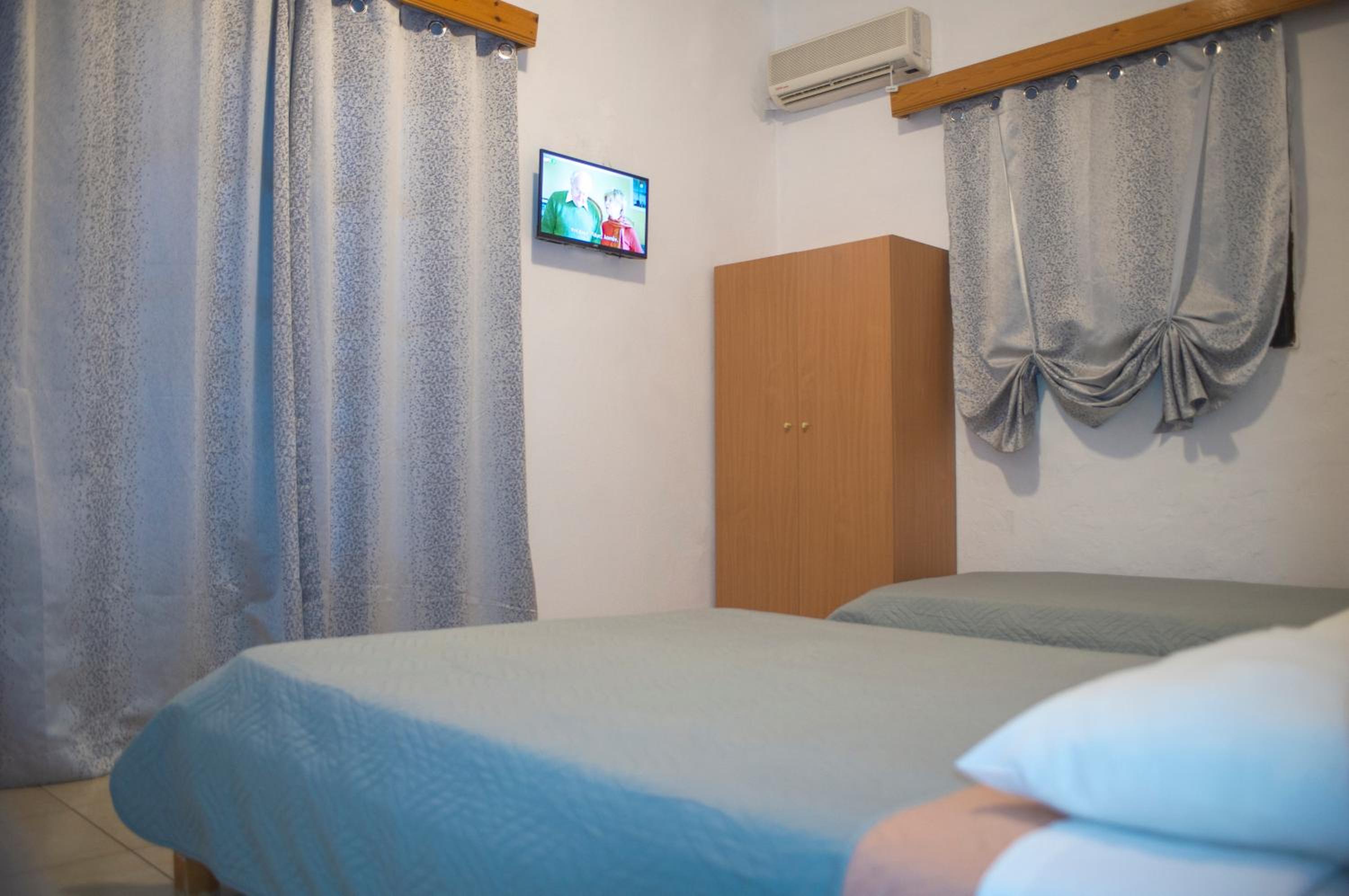 Comfort Triple Room with Shower