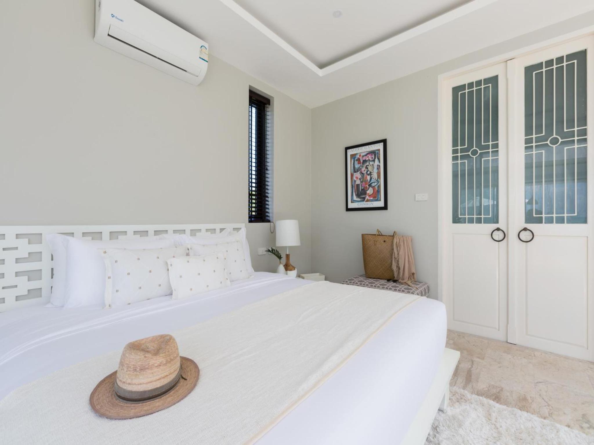 Two-Bedroom Beachfront Villa with Private Pool - Photo 12
