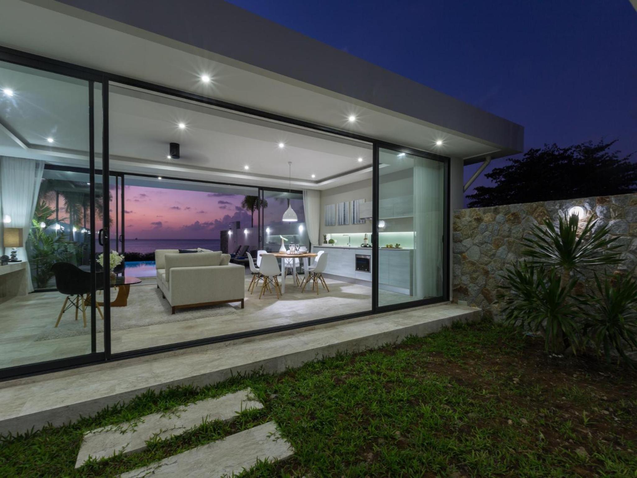 Two-Bedroom Beachfront Villa with Private Pool - Photo 33